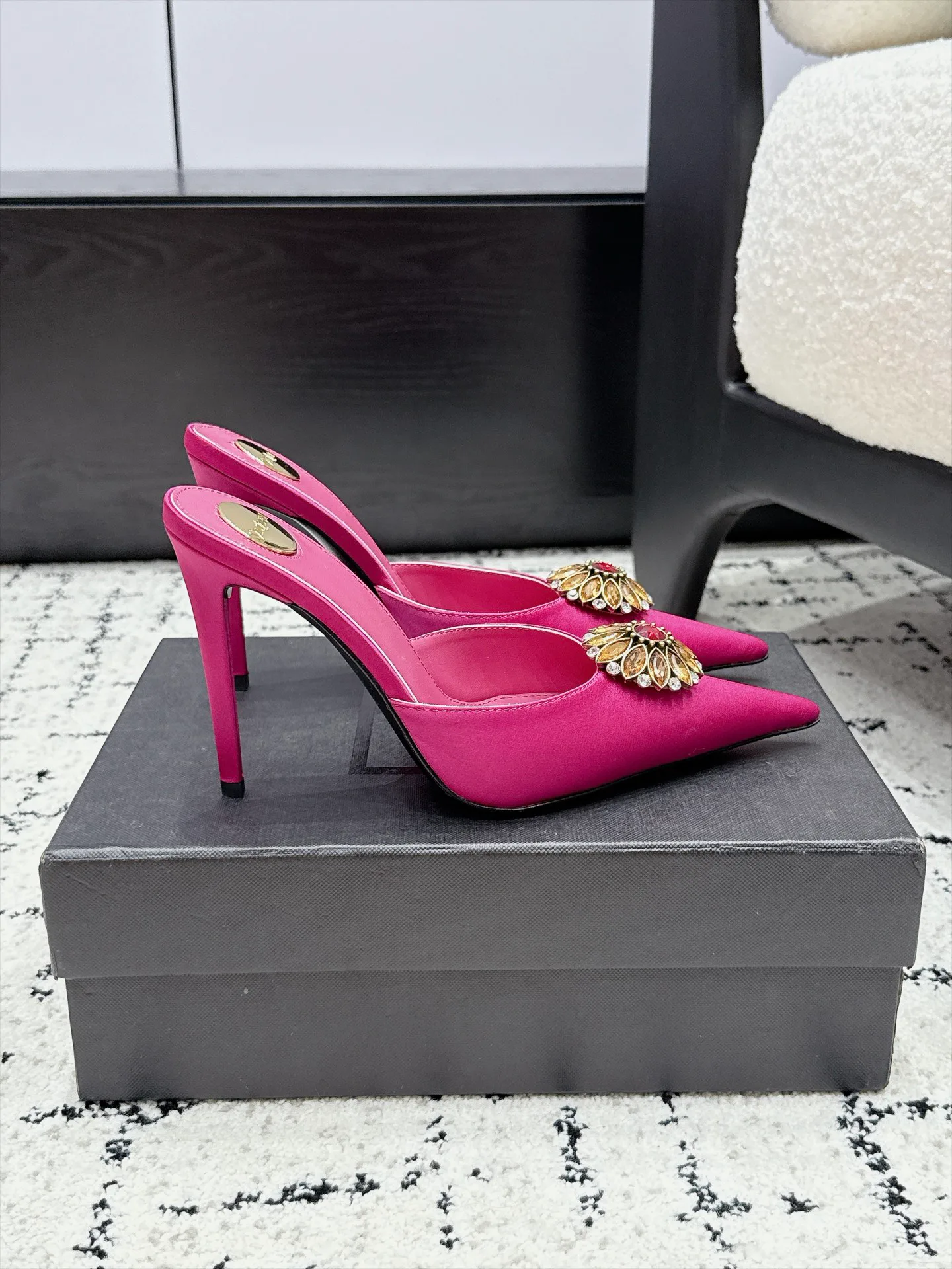 Women's Heels SAINT LAURENT 17946865