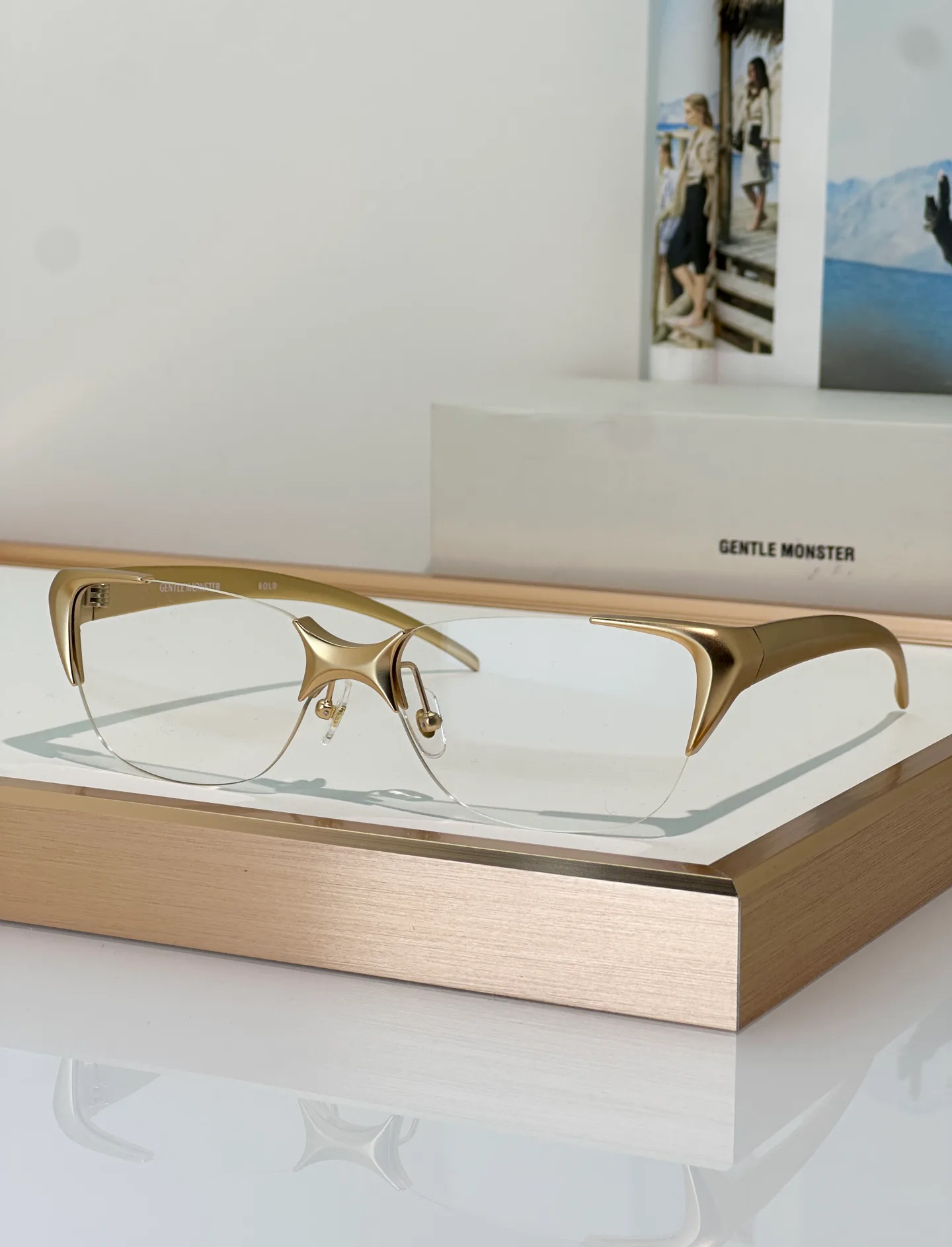 Glasses GENTLE MONSTER 18239213