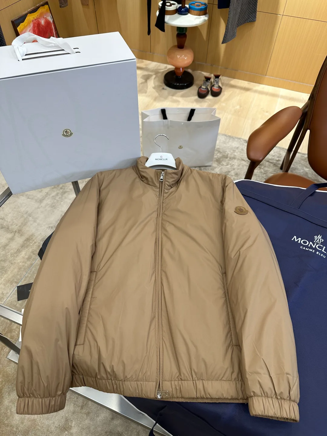 Men's Jackets And Down Jackets MONCLER 18461339