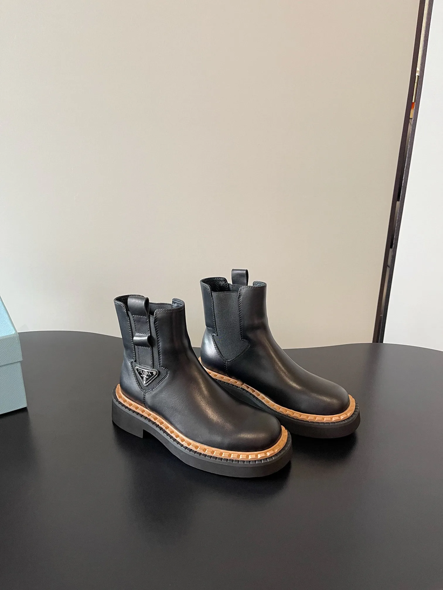 Ботинки Женские Prada 18595084
