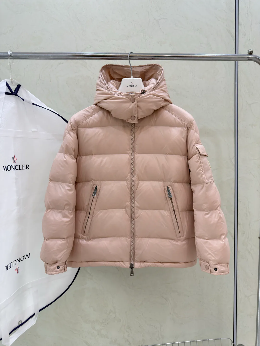 Men's Jackets And Down Jackets MONCLER 18383100