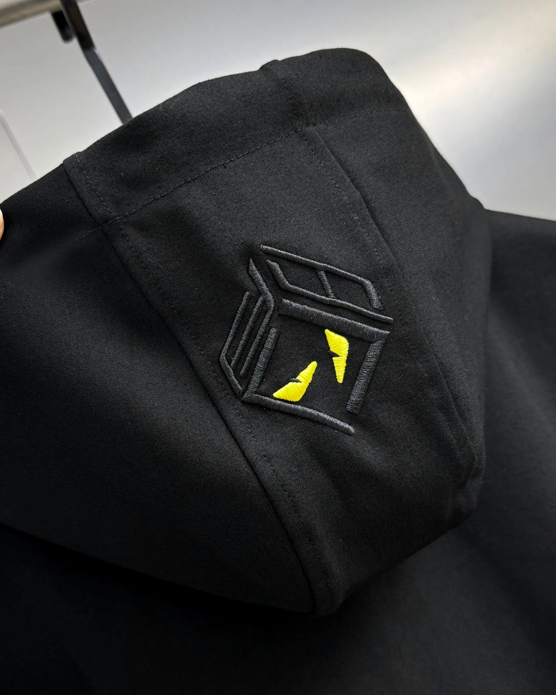 Men's Sweatshirts And Hoodies FENDI 18069020