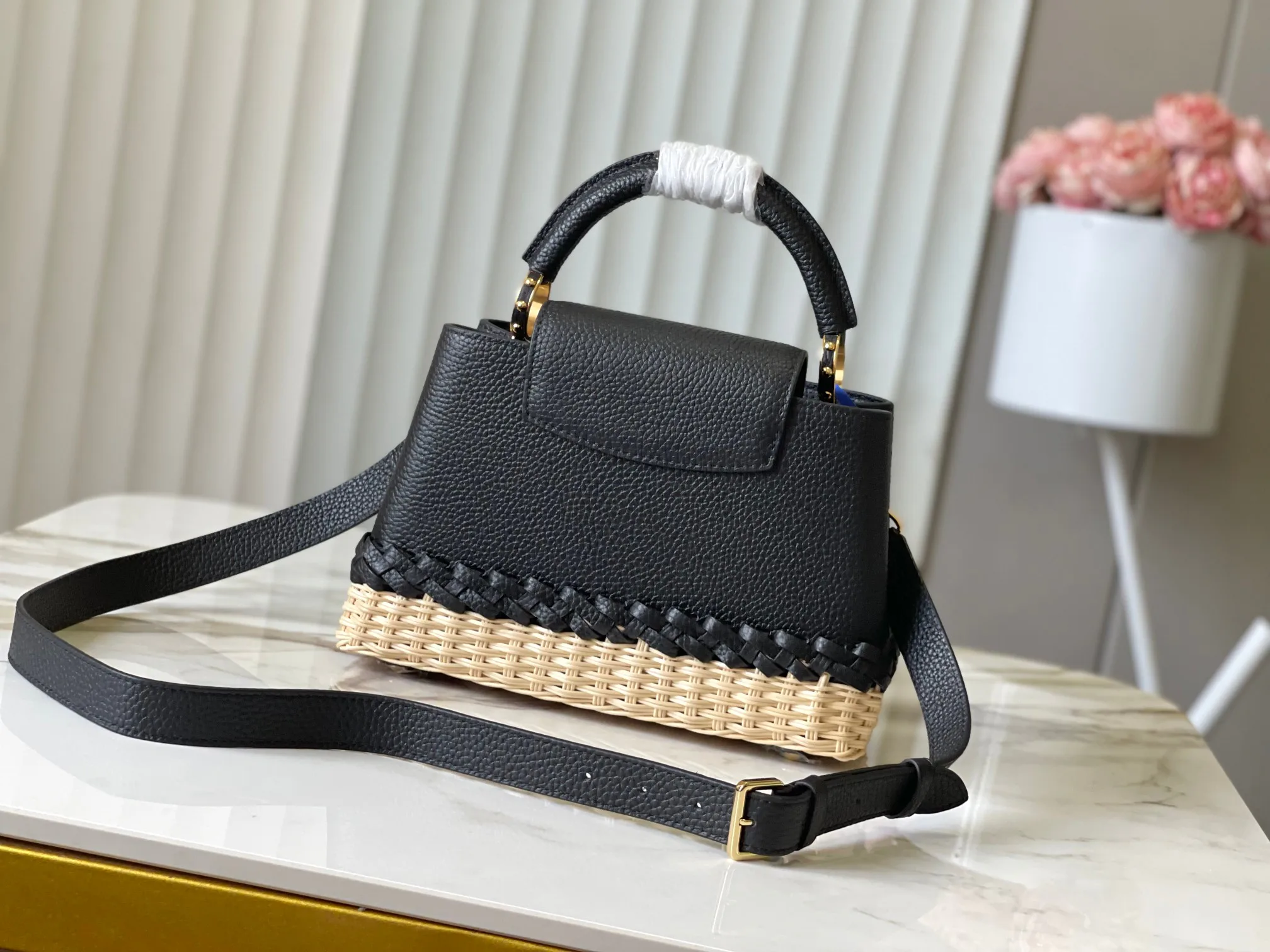 Классические Сумки Женские Louis Vuitton 18644265