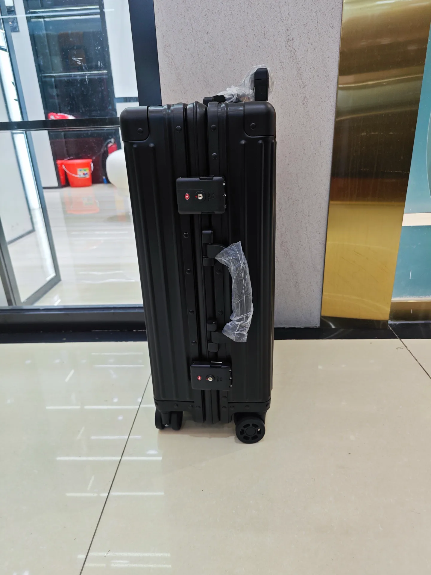 Suitcases RIMOWA 17873353