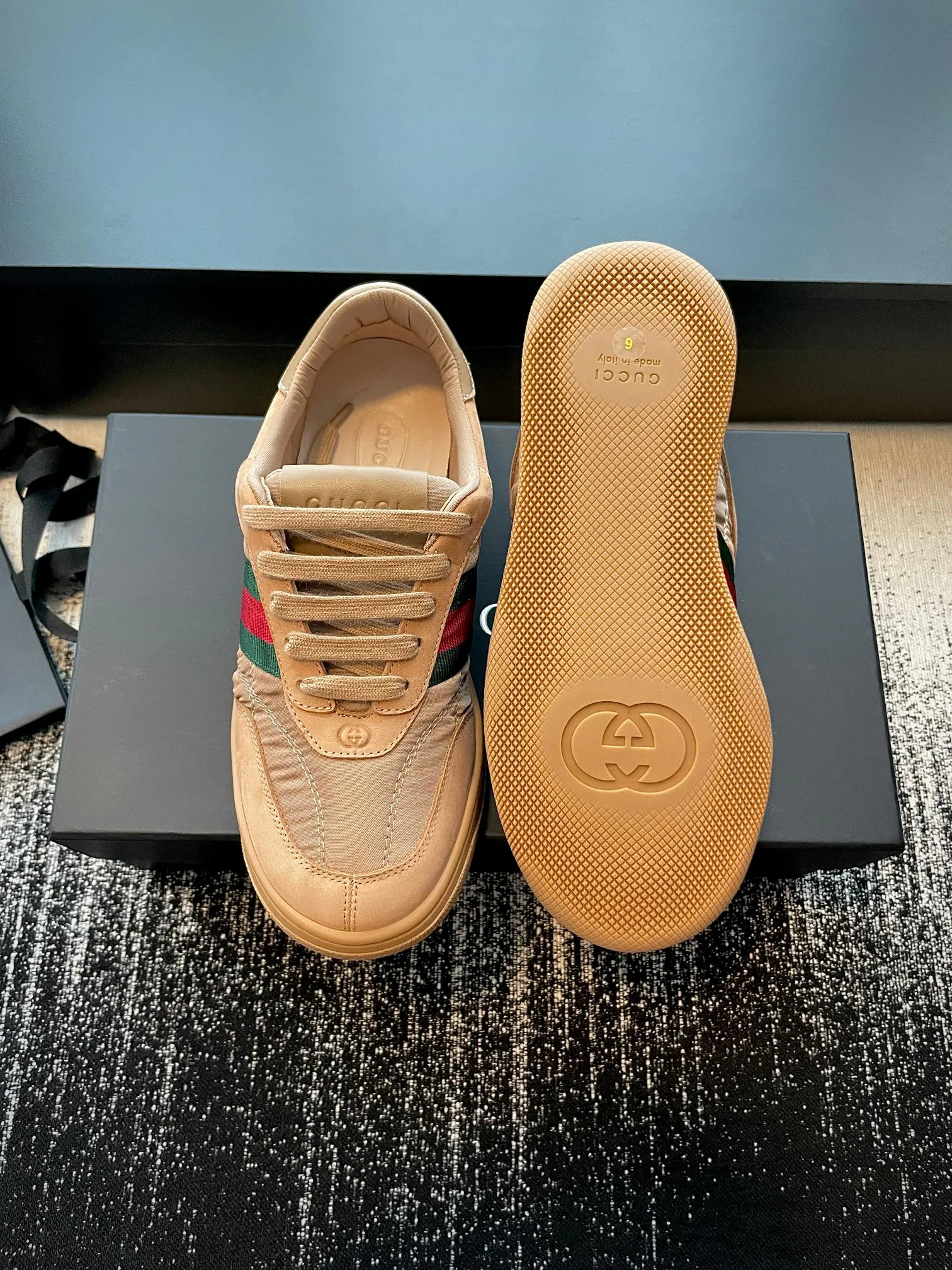 Women's Sneakers GUCCI 18447992