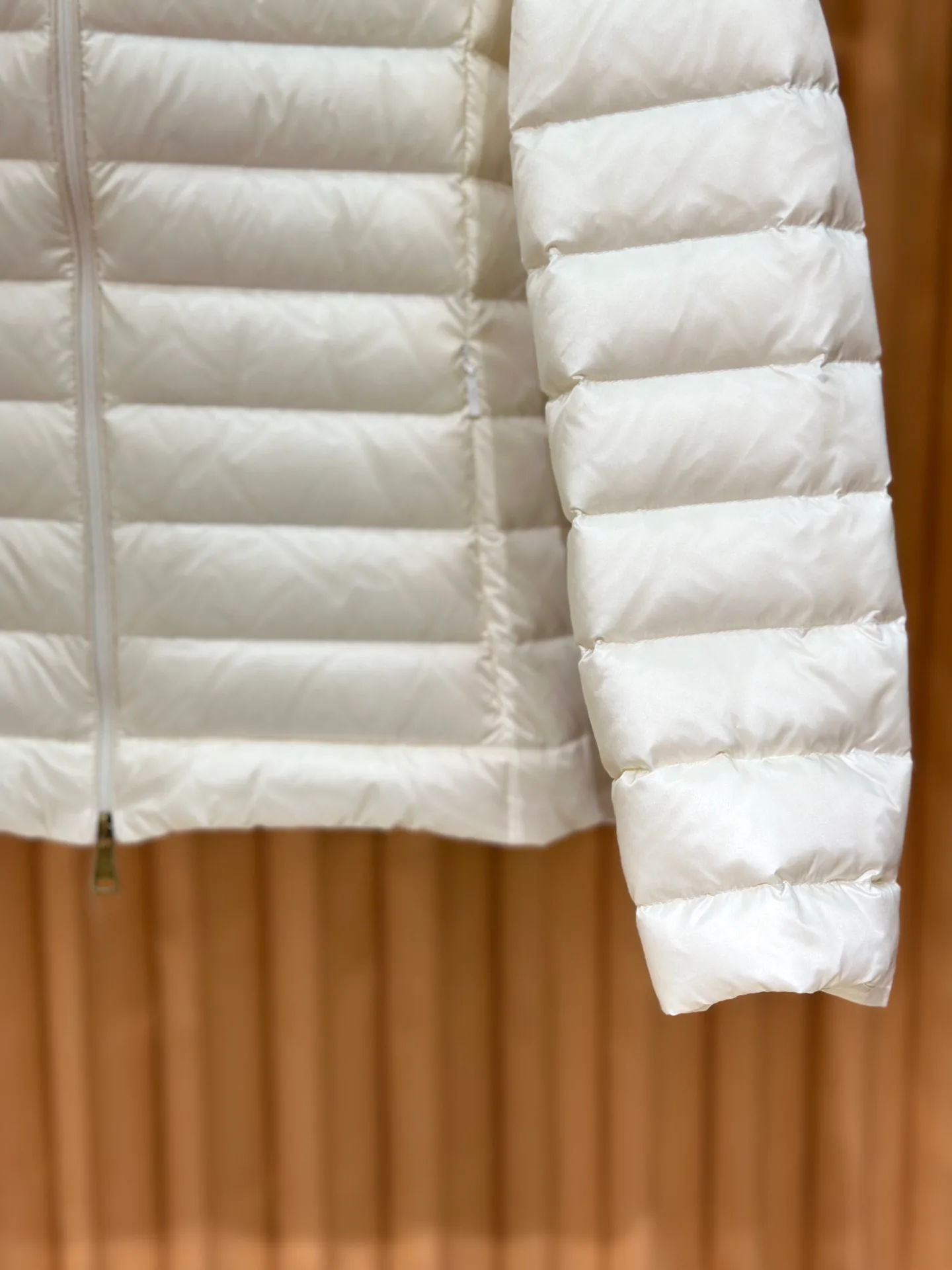 Men's Jackets And Down Jackets MONCLER 18029379