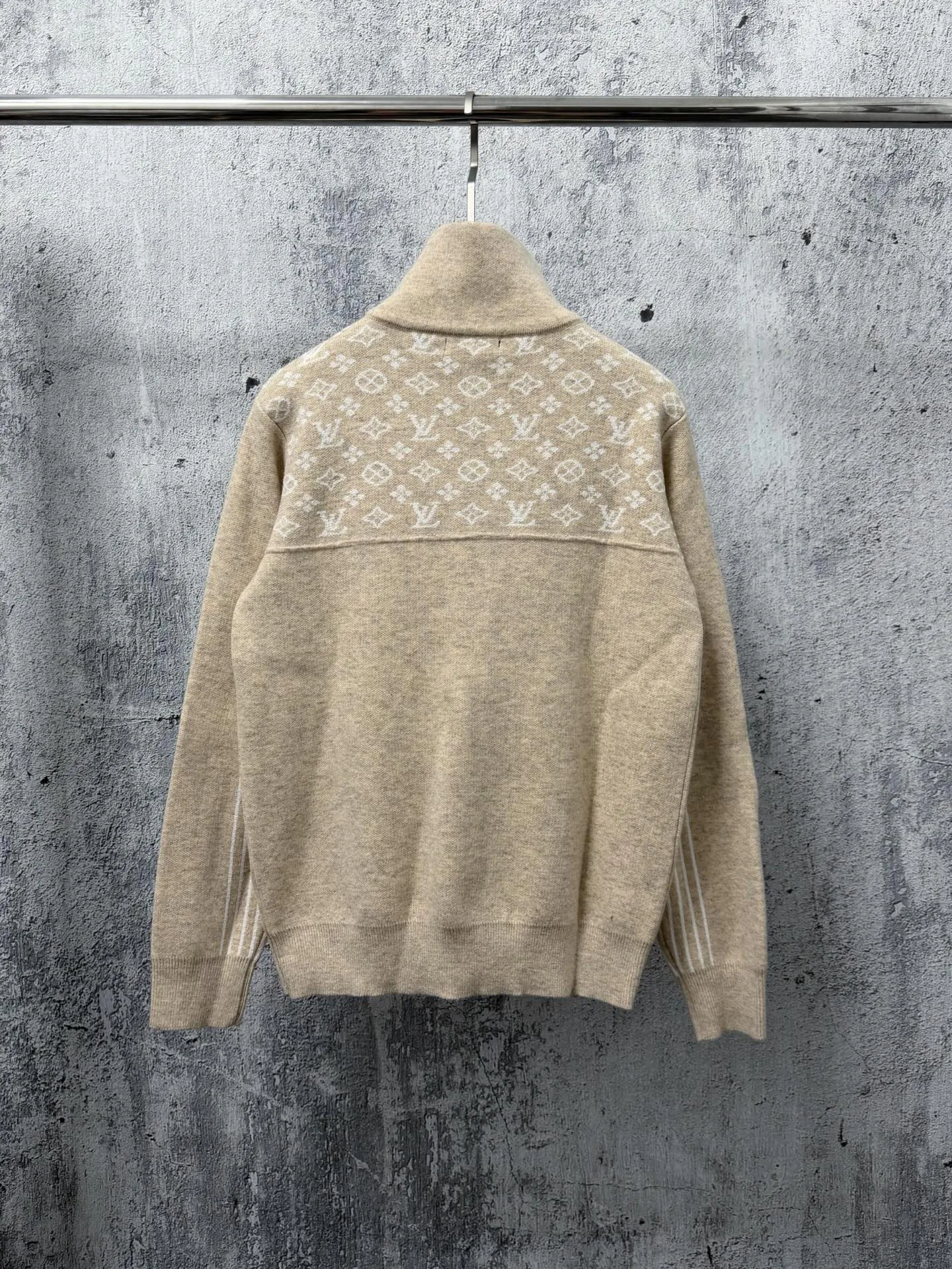 Men's Jumpers And Sweaters LOUIS VUITTON 18392066