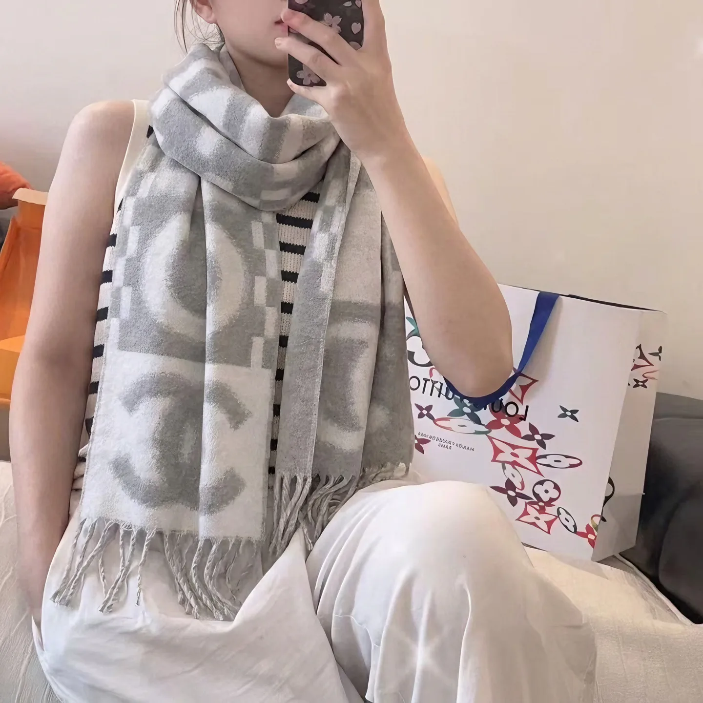 Scarves CHANEL 18322569