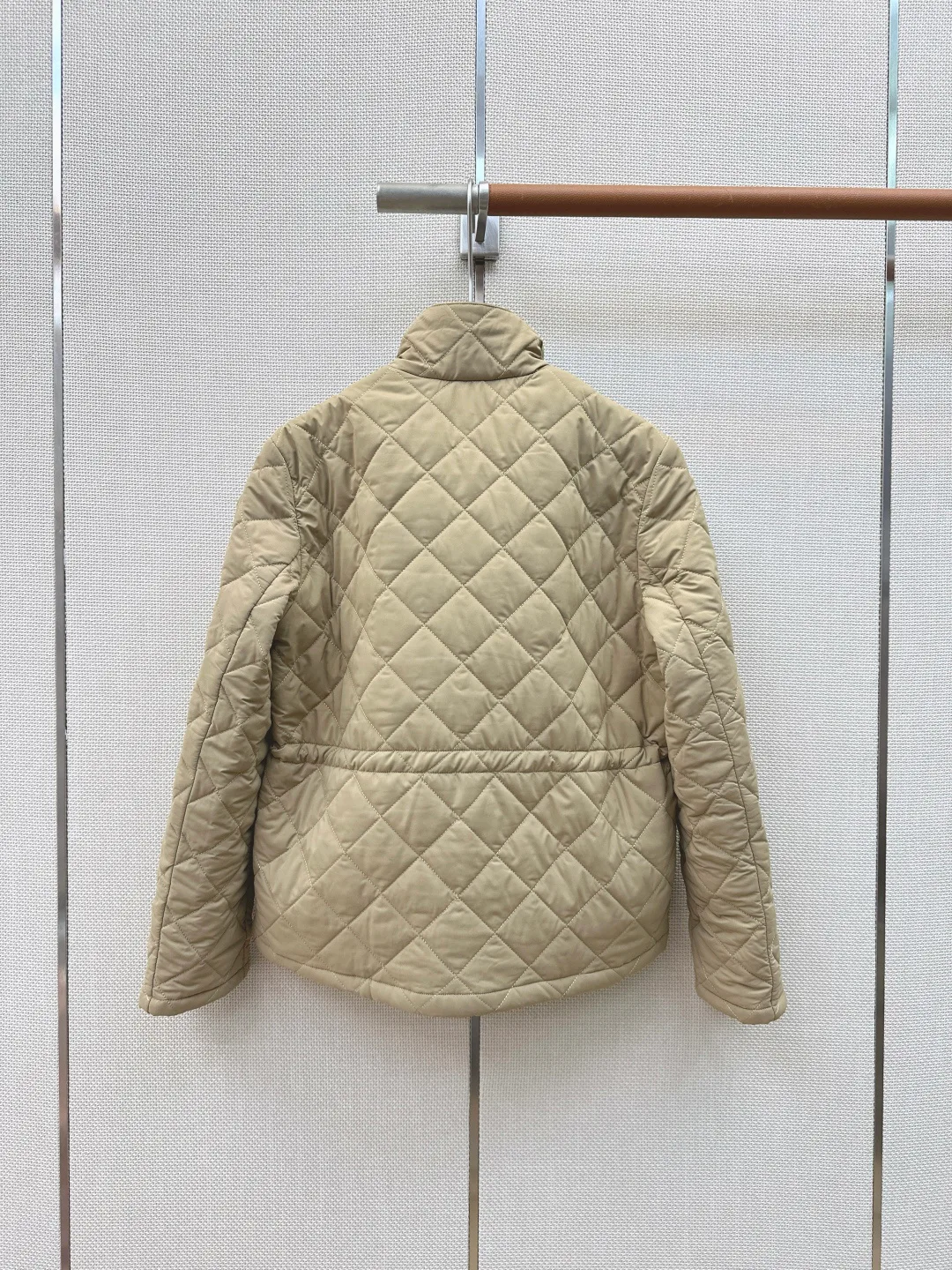 Women's Jackets And Down Jackets BURBERRY 18398271