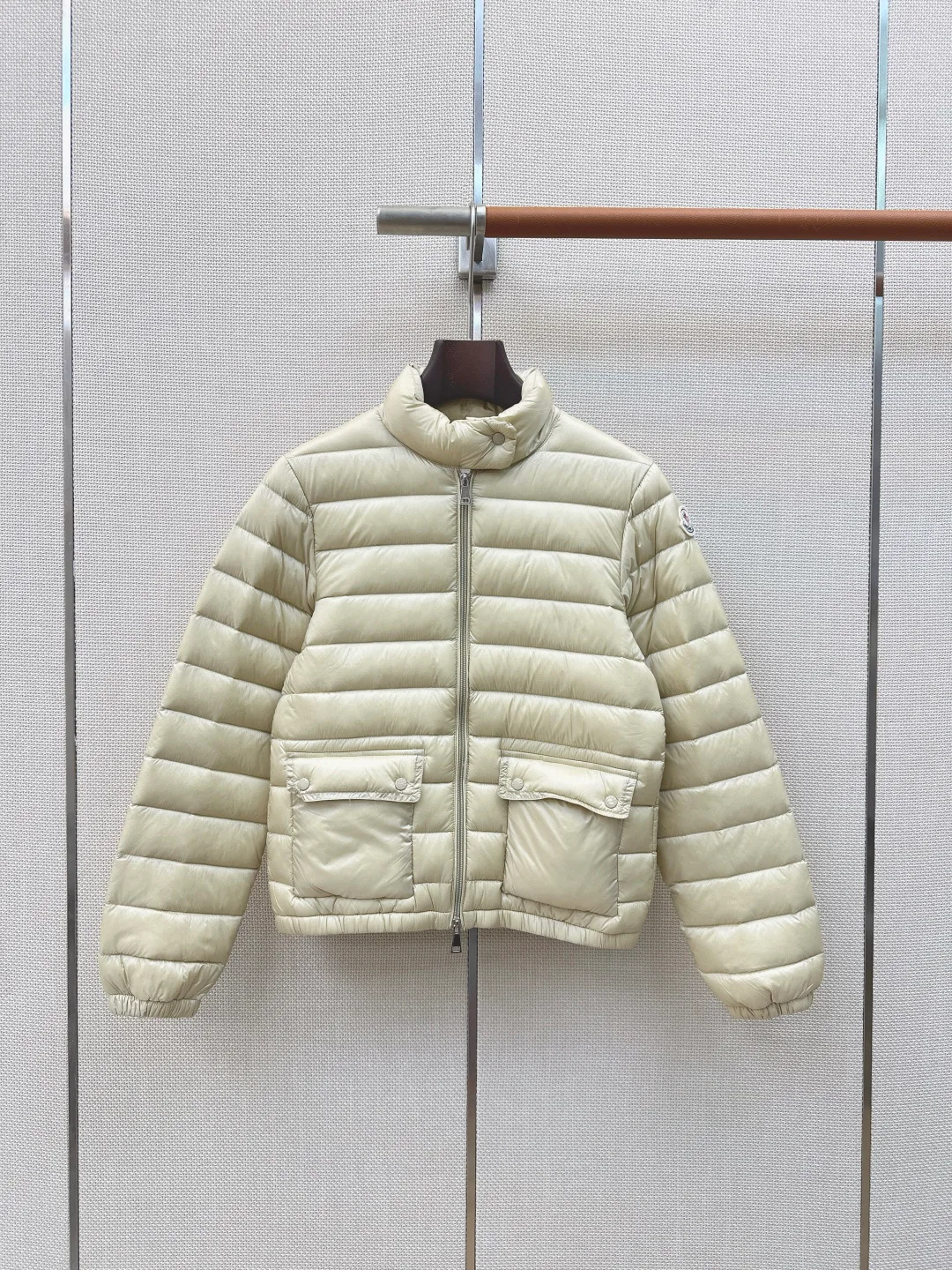 Women's Jackets And Down Jackets MONCLER 18094490