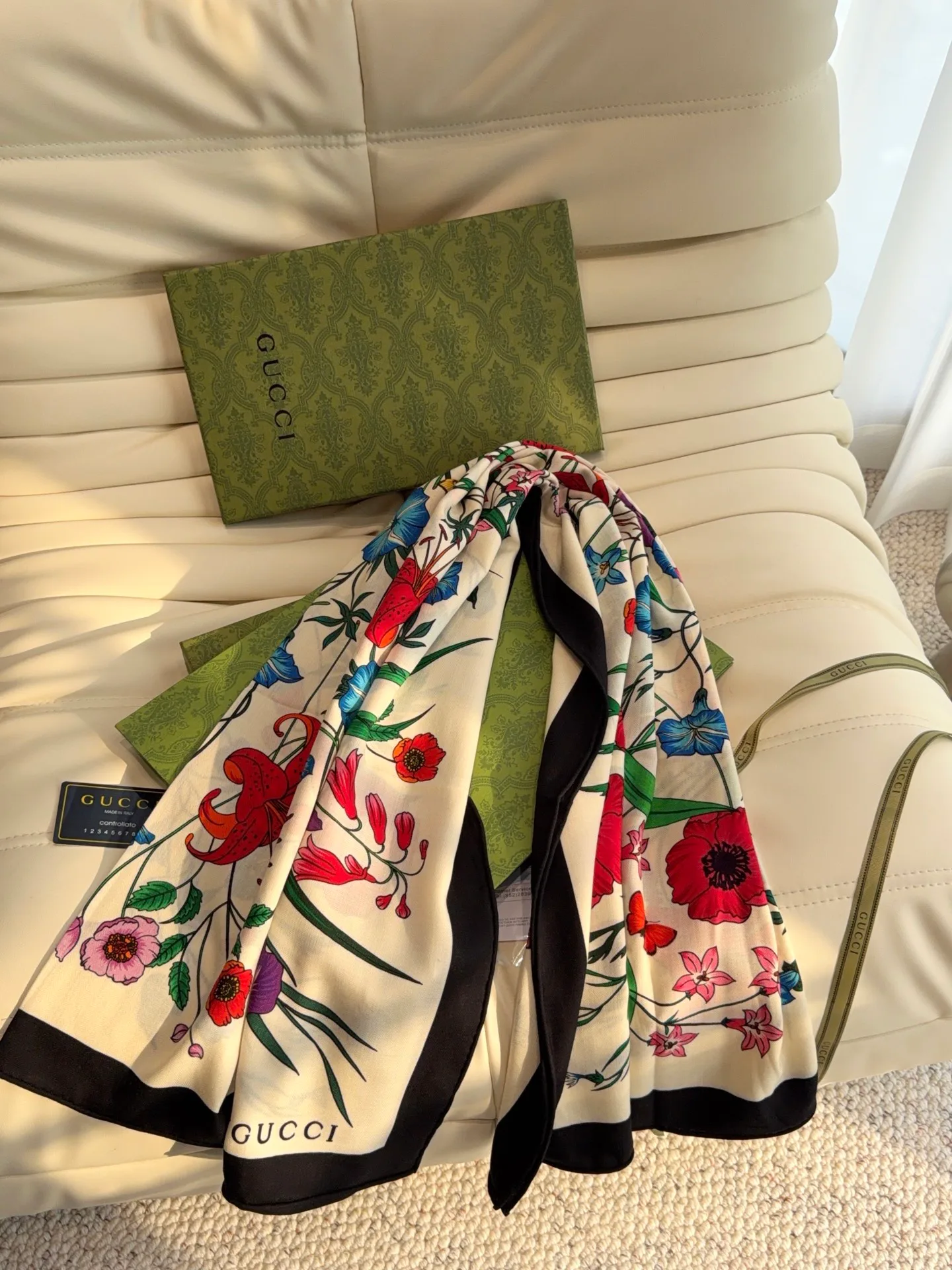 Silk Scarves GUCCI 18322302