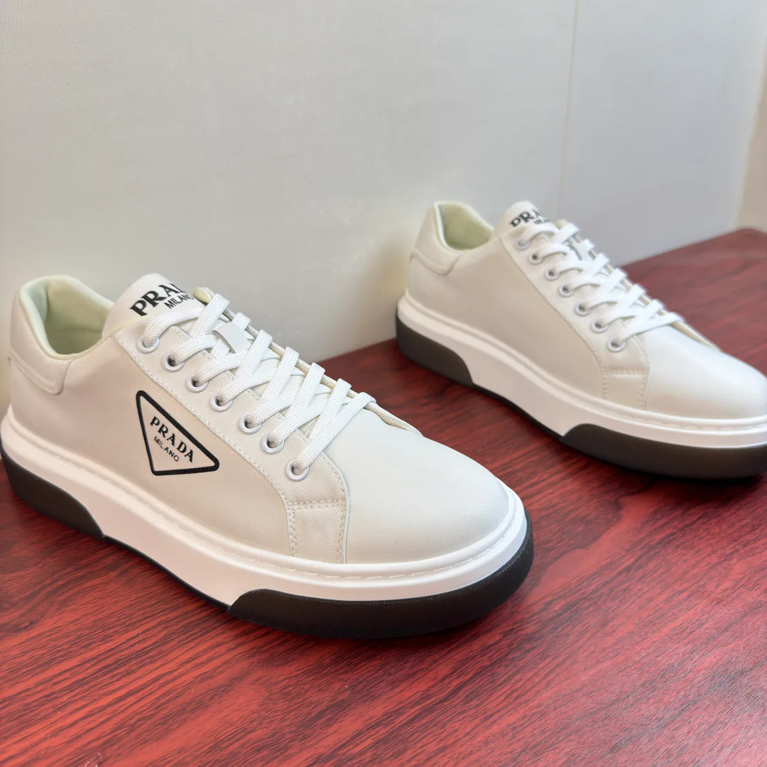 Men's Sneakers PRADA 16935015