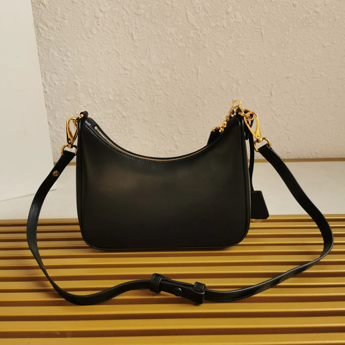 Women's Classic Handbags PRADA 18323090