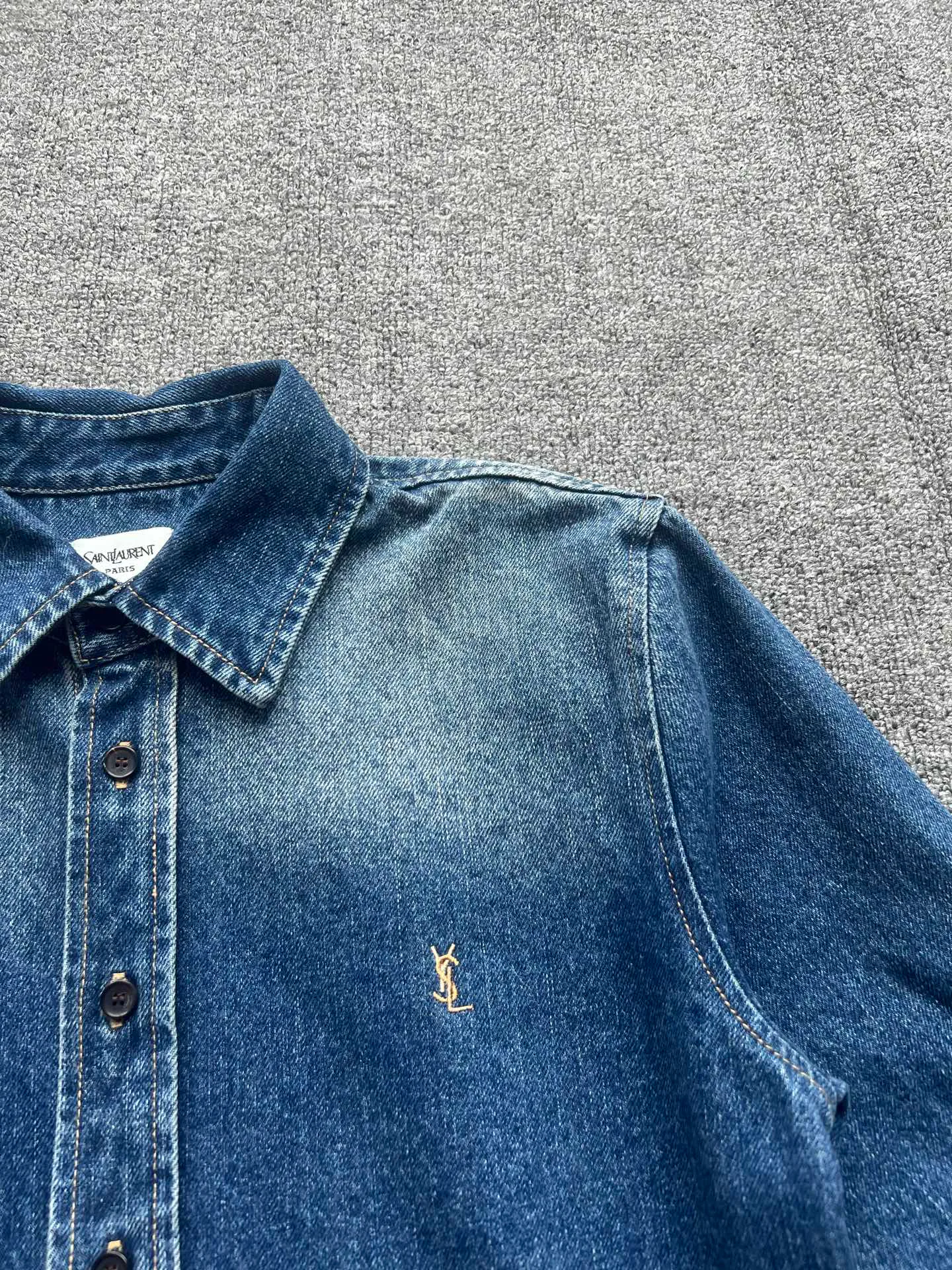 Women's Shirts SAINT LAURENT 17370565