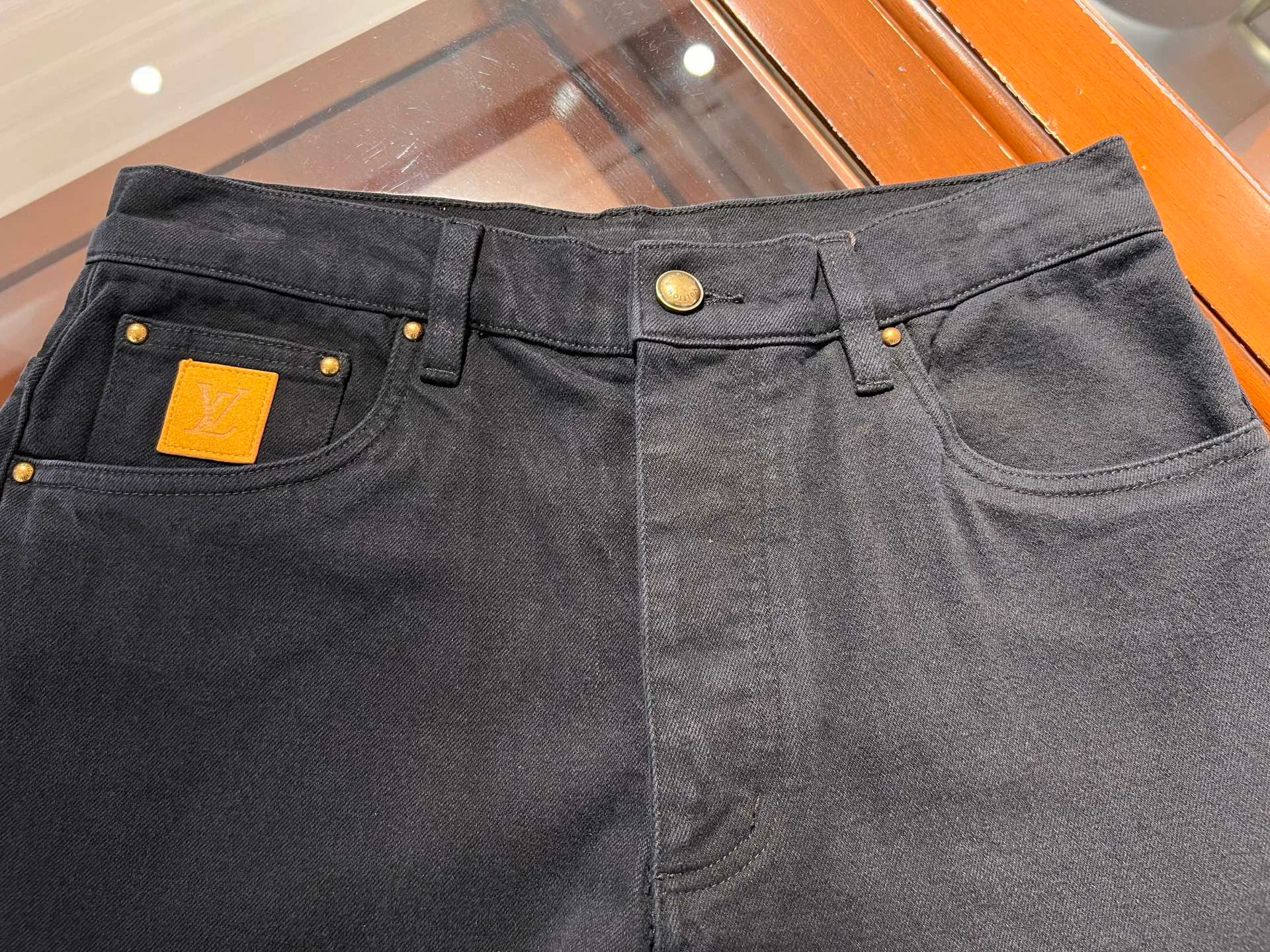 Men's Jeans LOUIS VUITTON 18084630