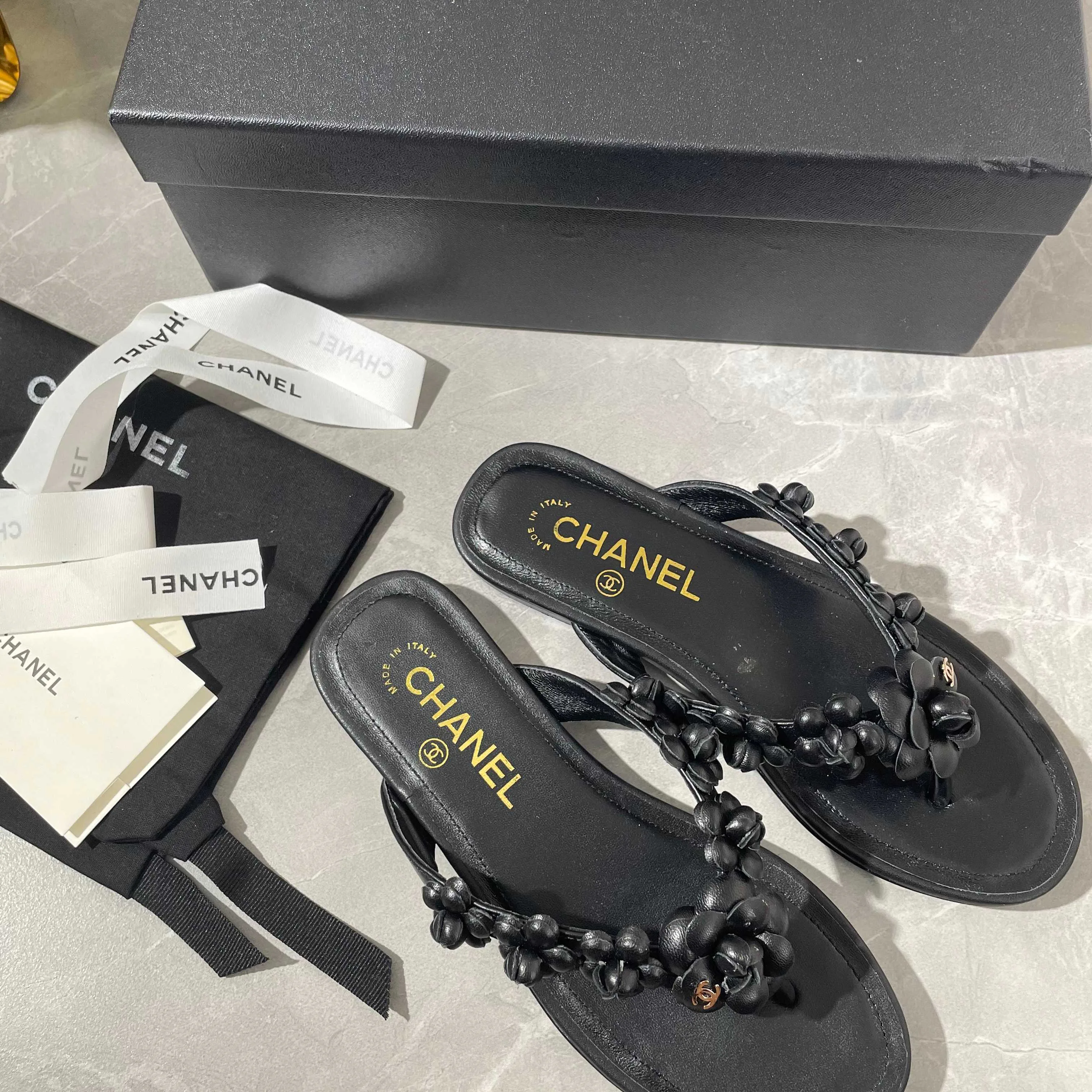Women's Flip-Flops CHANEL 17947070