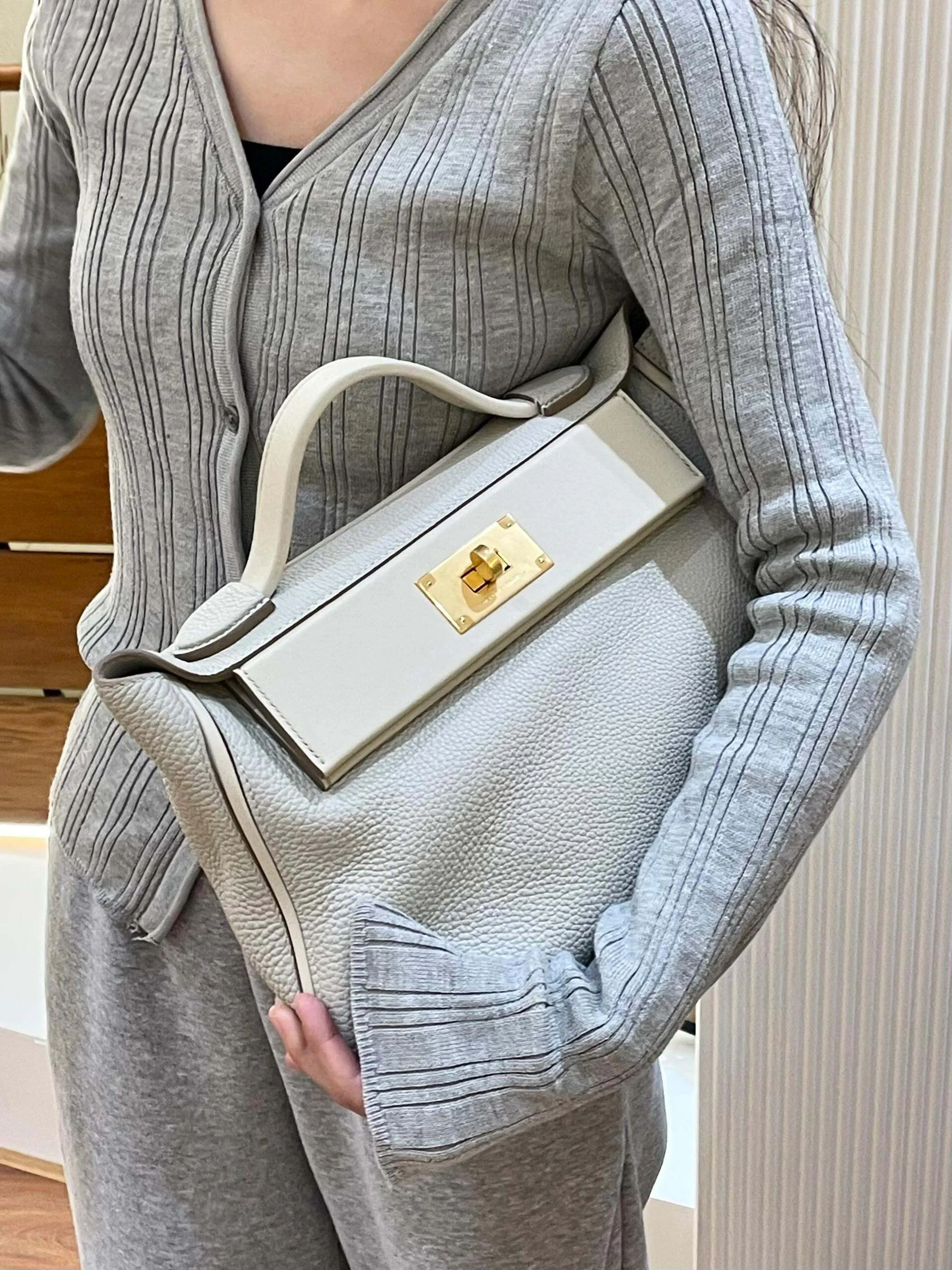 Women's Classic Handbags HERMES 18407631