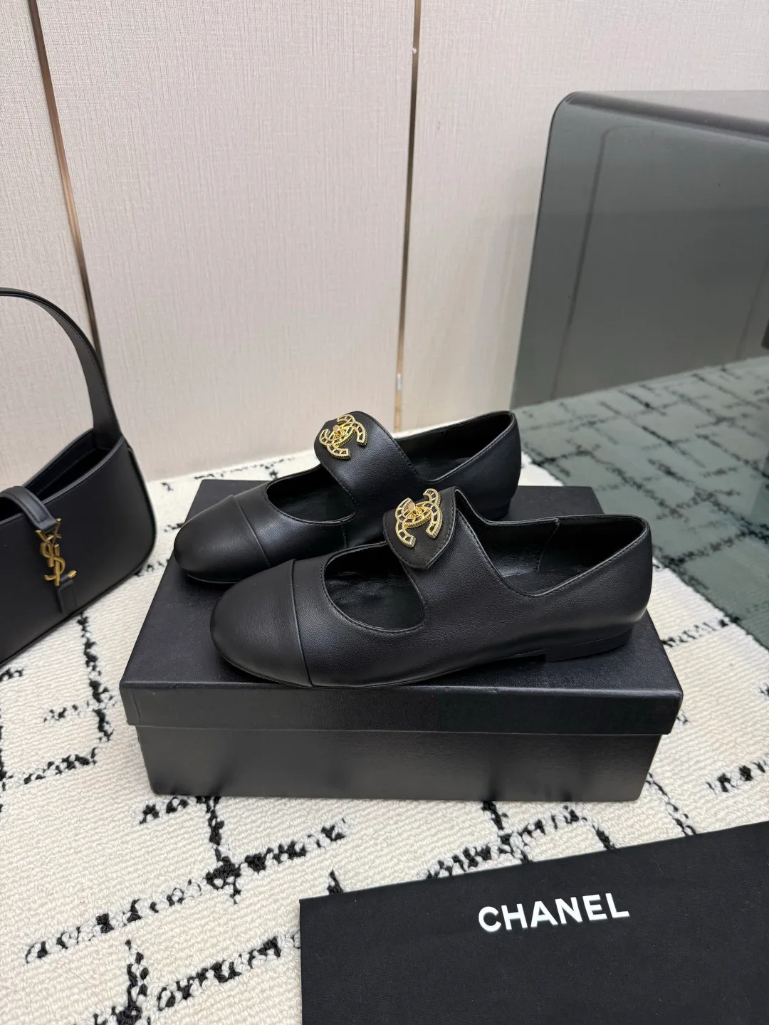 Women's Loafers And Moccasins CHANEL 17827567