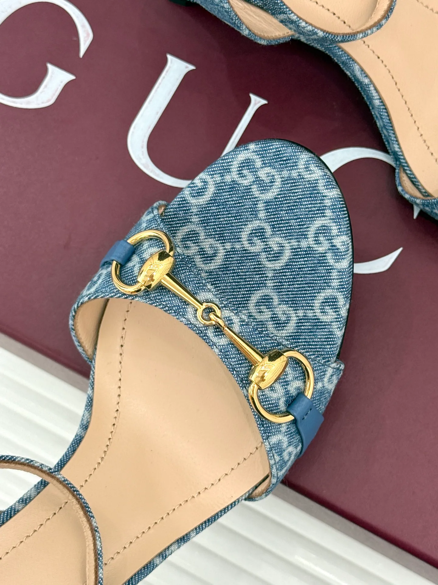 Women's Open-Toe Sandals GUCCI 17856186