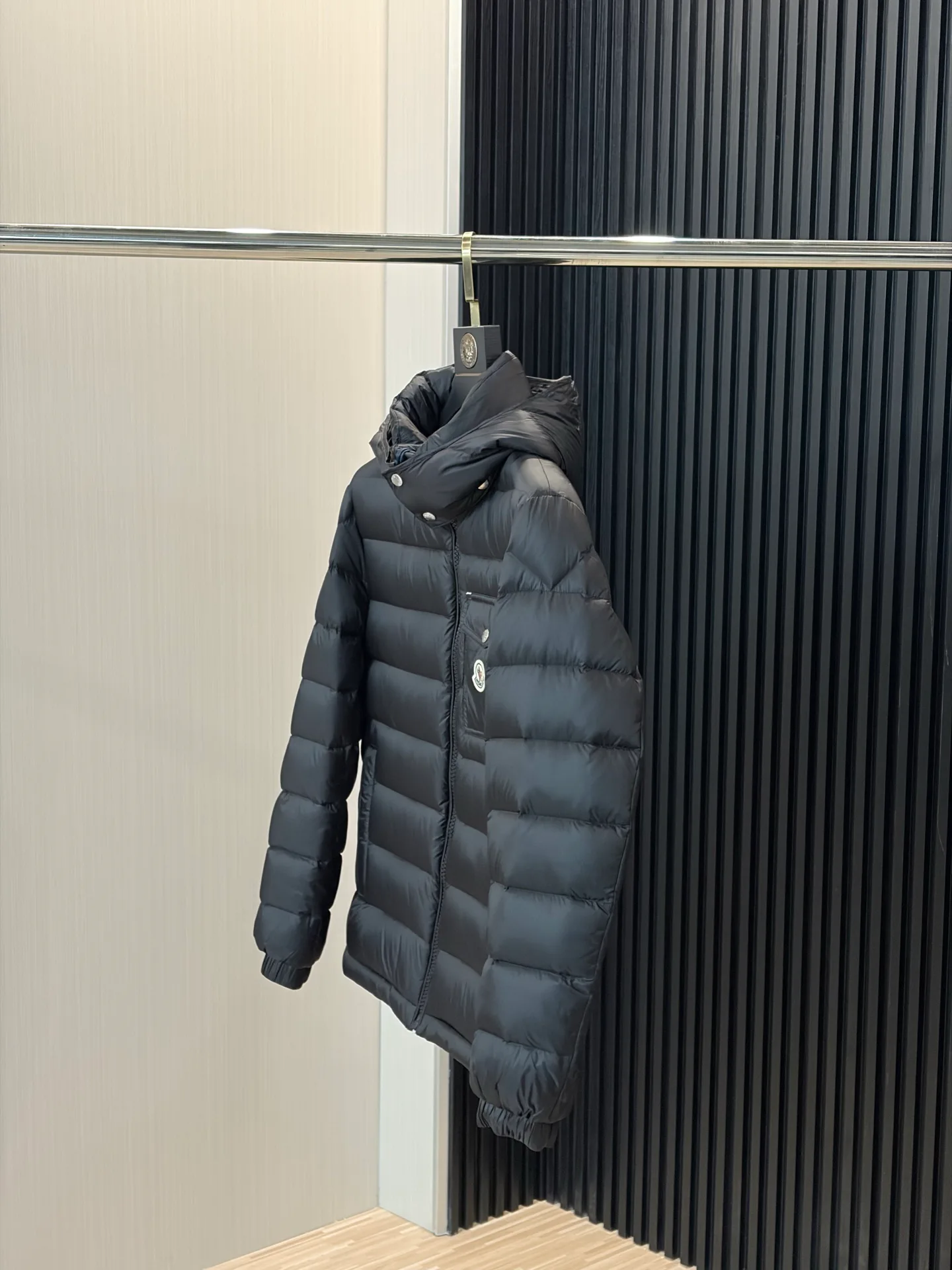 Men's Jackets And Down Jackets MONCLER 18391741