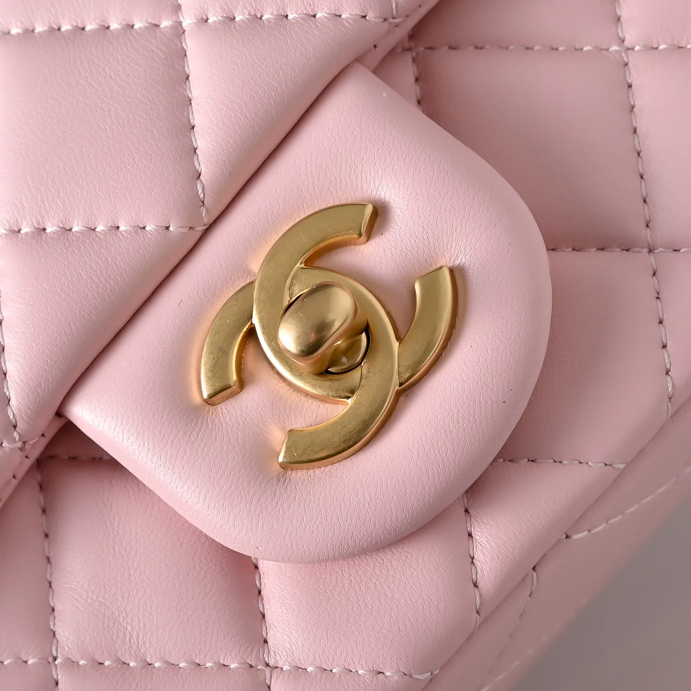 Women's Classic Handbags CHANEL 17802240
