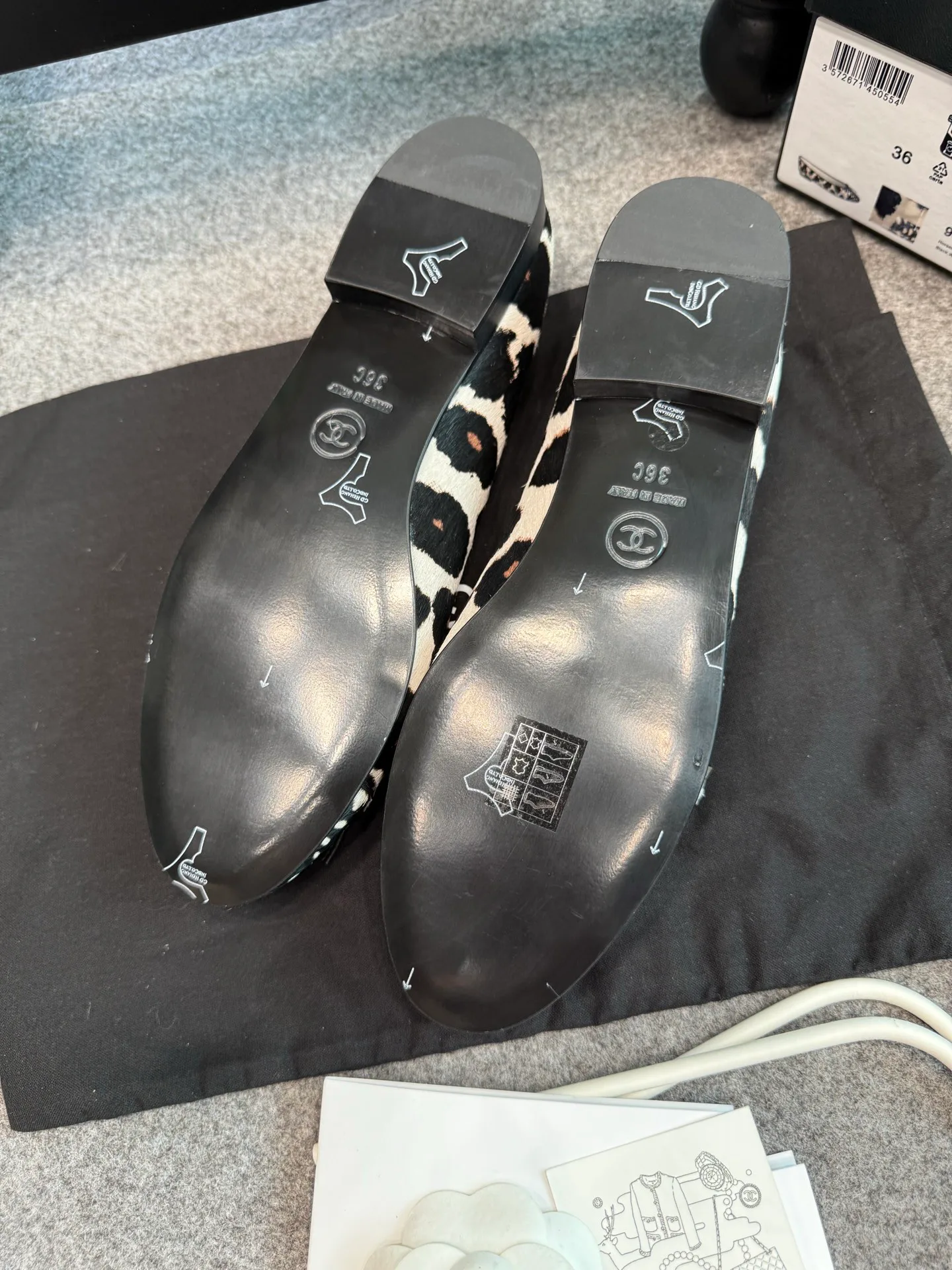 Women's Ballet Flats CHANEL 17180140