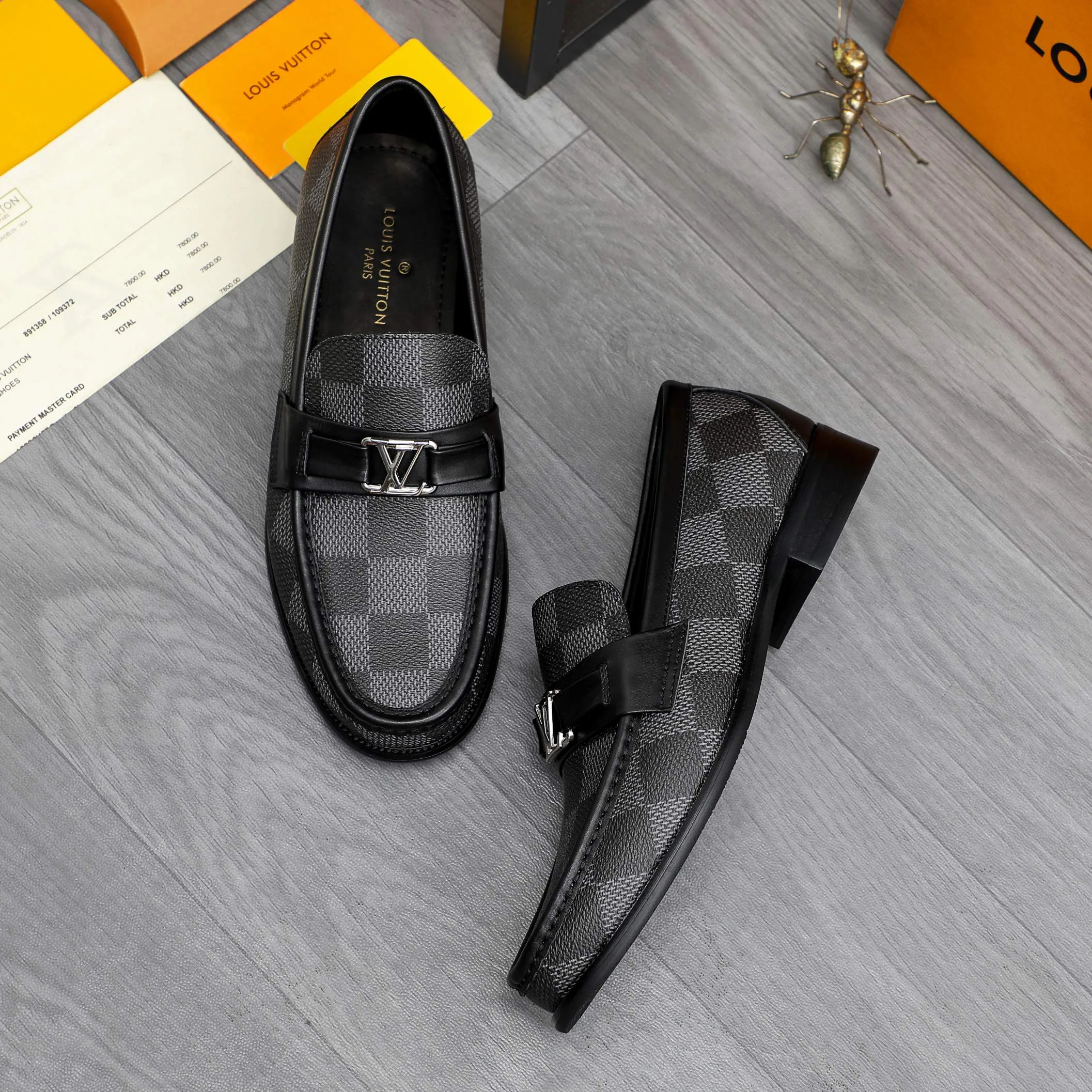 Men's Loafers And Dress Shoes LOUIS VUITTON 17812314