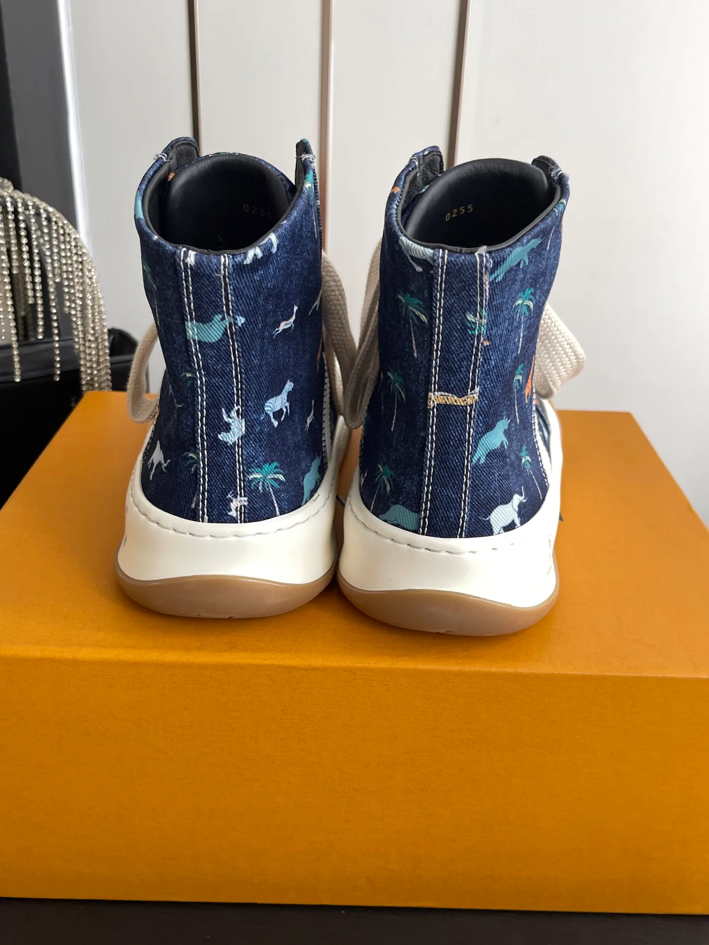 Women's Sneakers LOUIS VUITTON 17673241