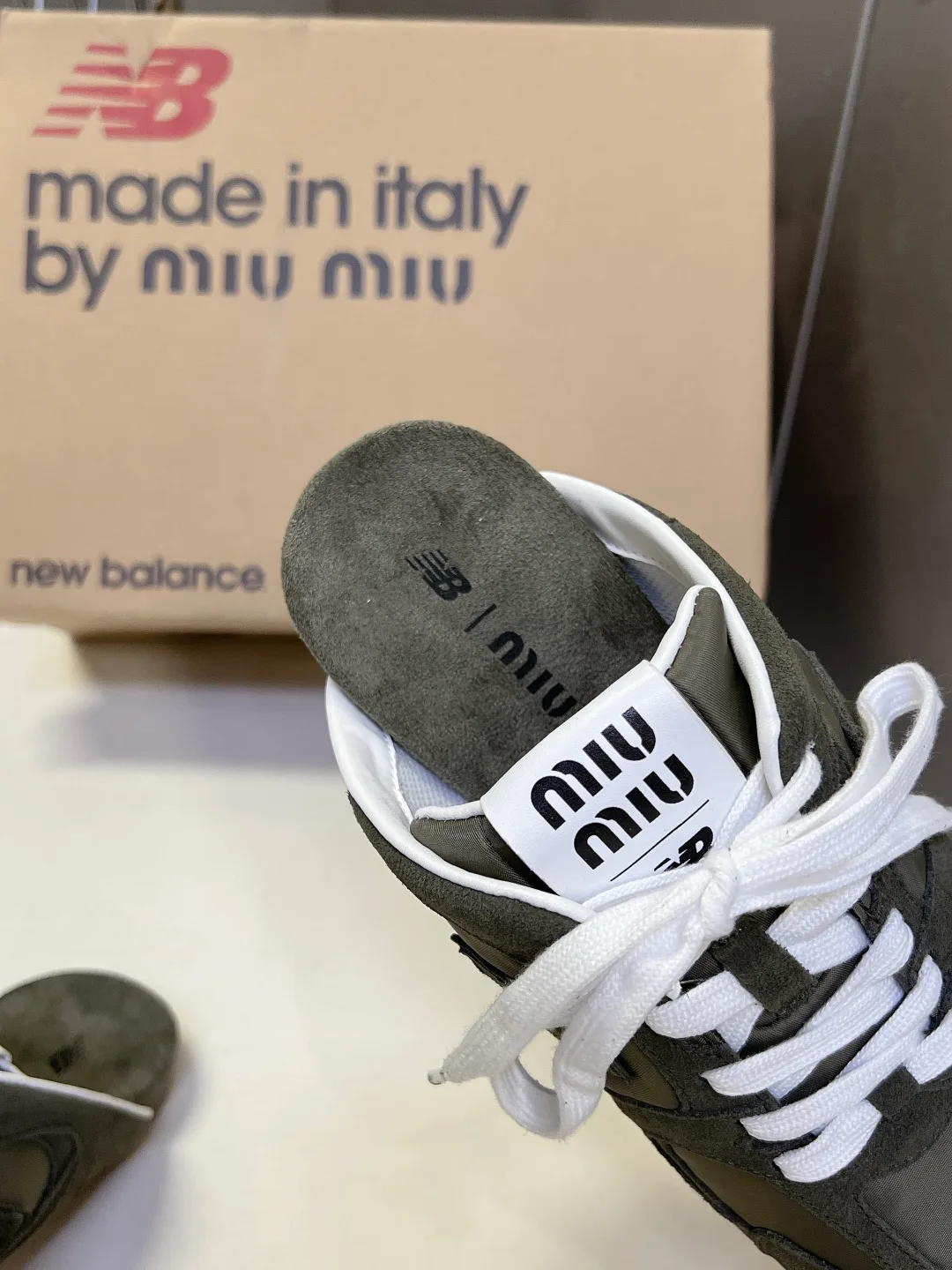 Women's Sneakers MIU MIU 17449345