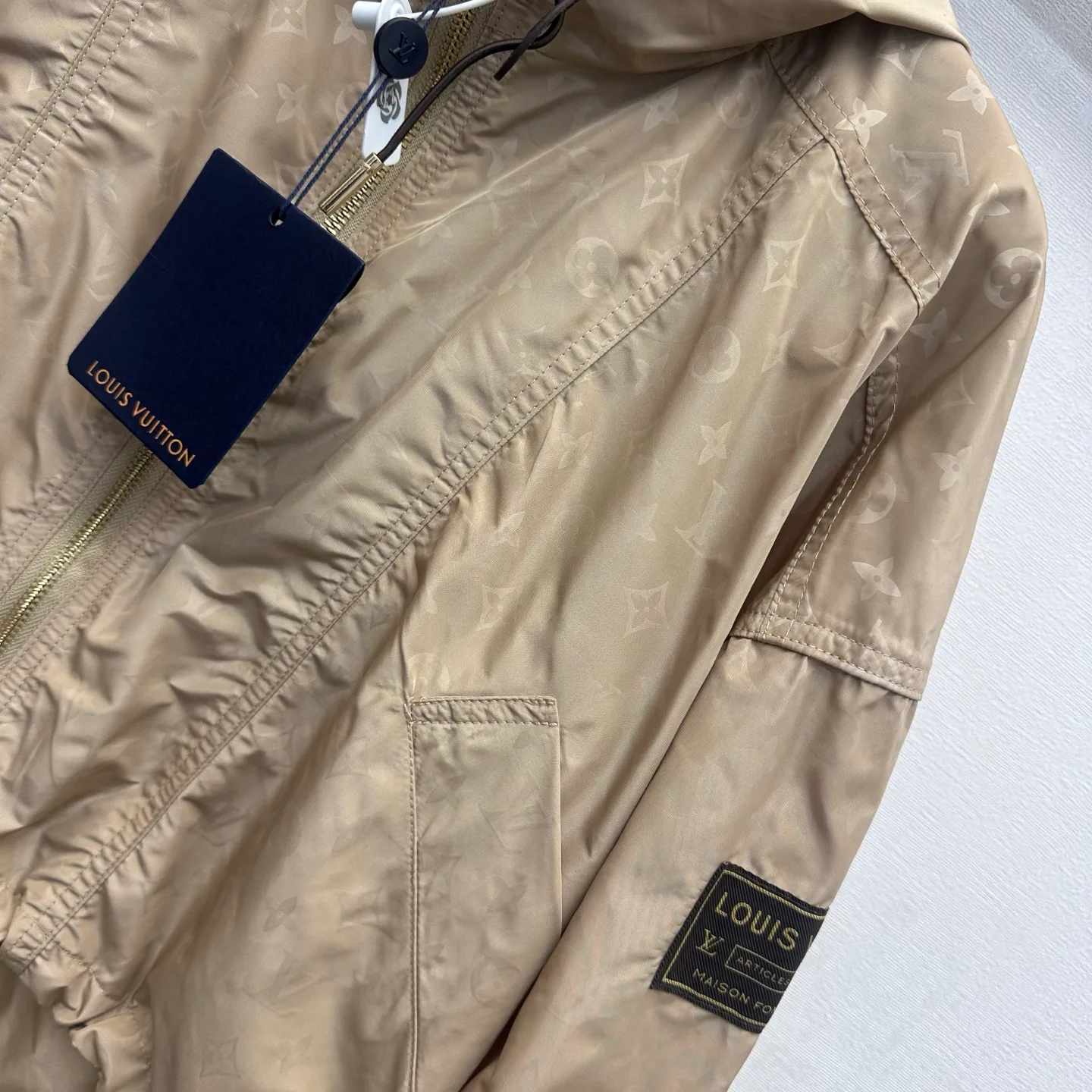 Women's Jackets And Down Jackets LOUIS VUITTON 18226295