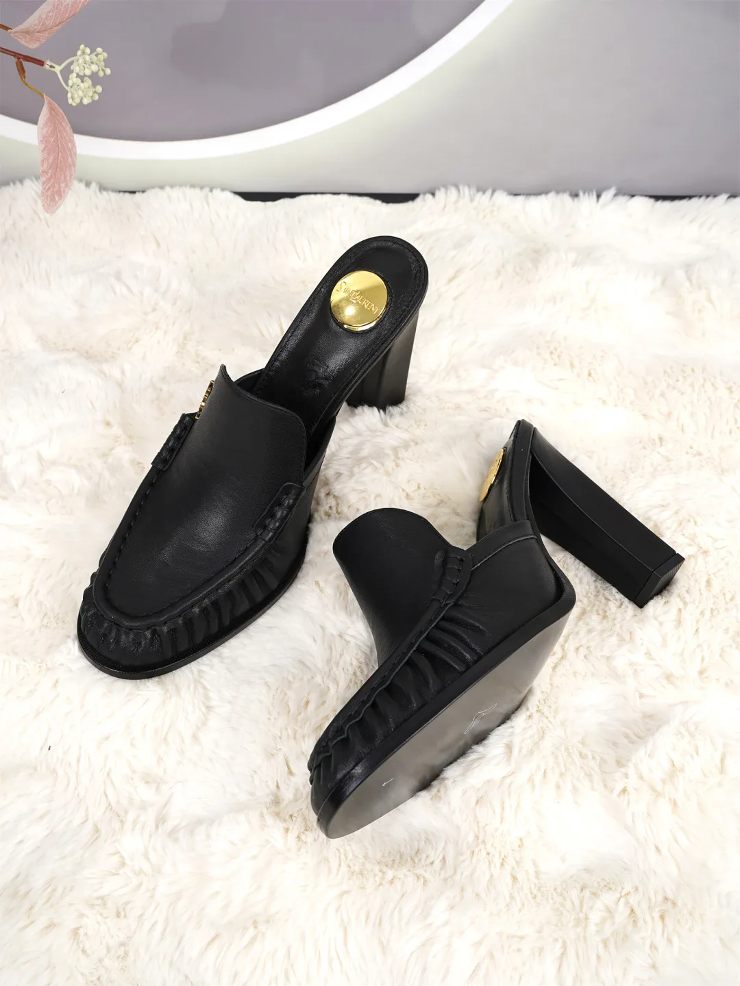 Women's Mules And Clogs SAINT LAURENT 18449695