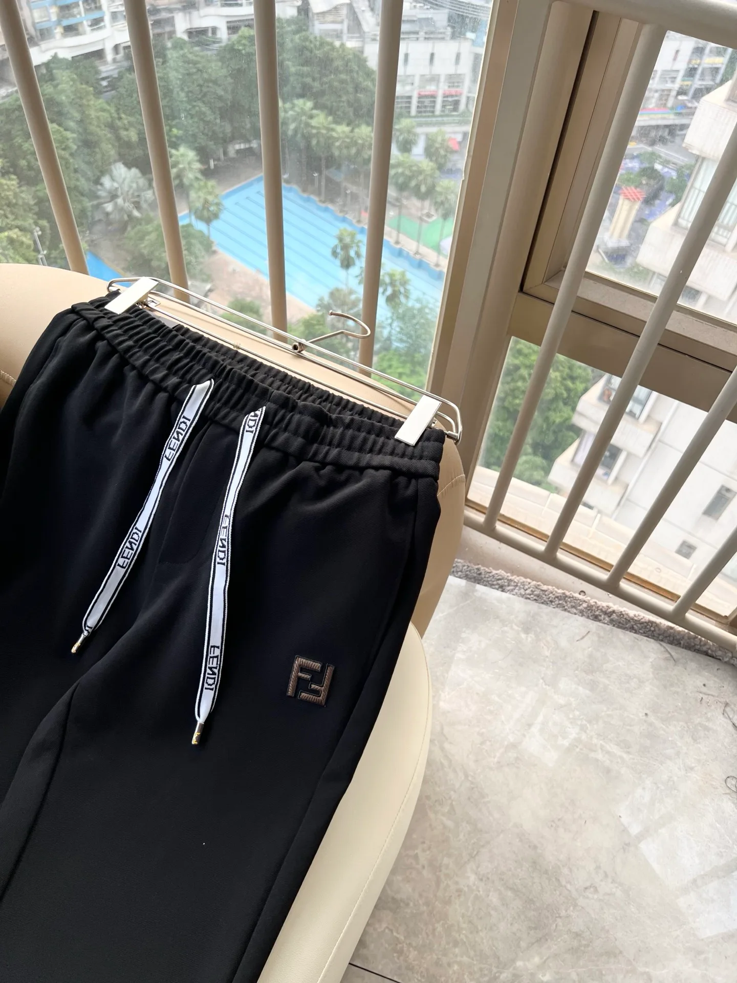 Men's Trousers FENDI 18495740