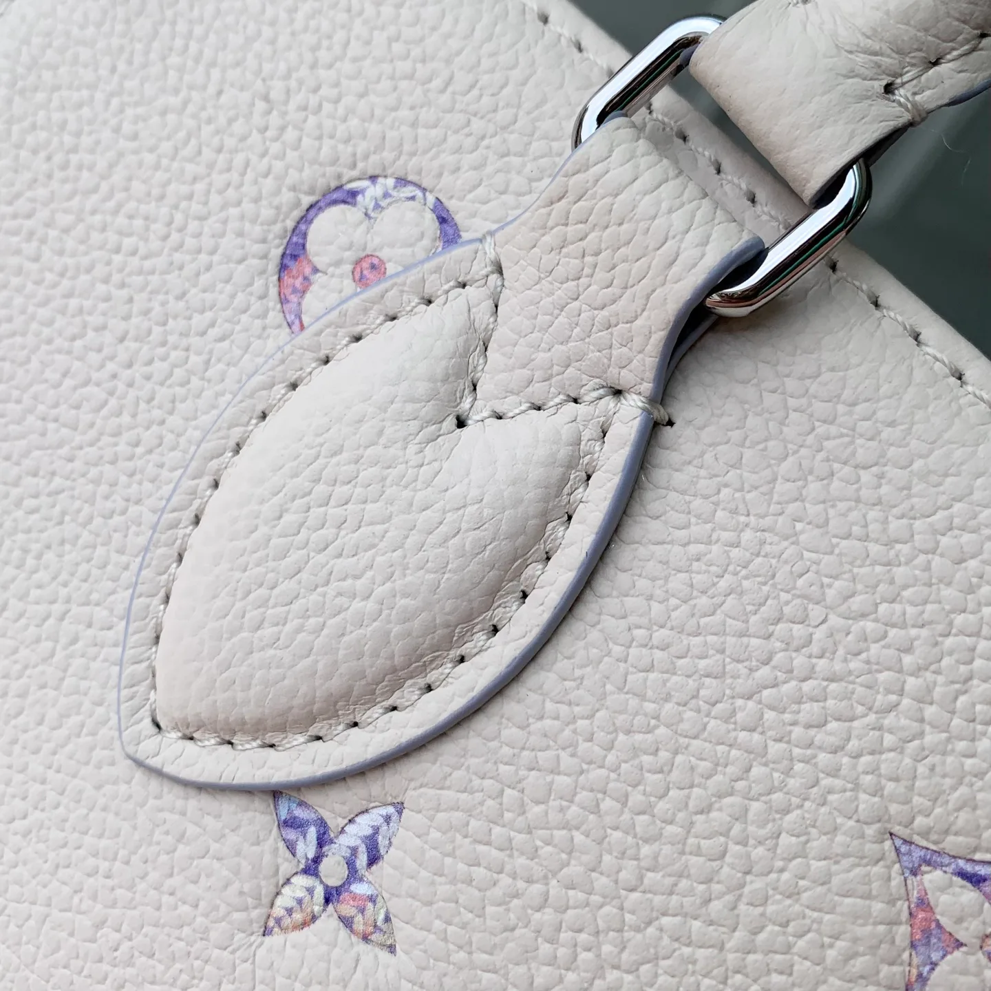 Women's Classic Handbags LOUIS VUITTON 18147486
