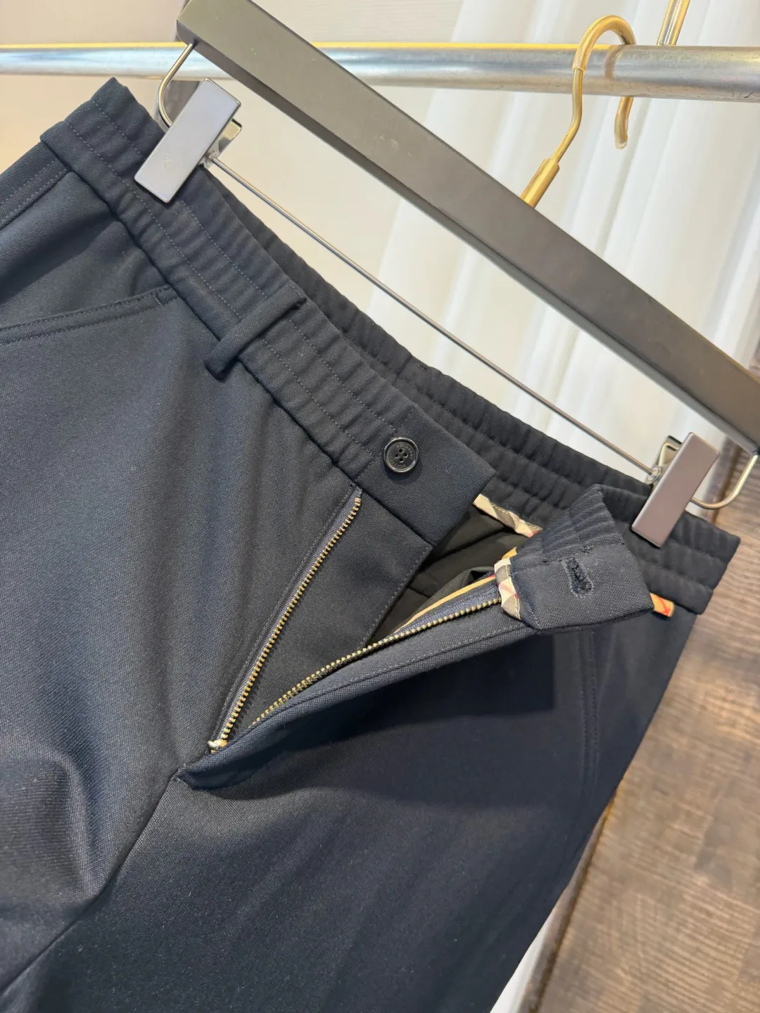Women's Trousers BURBERRY 17924985