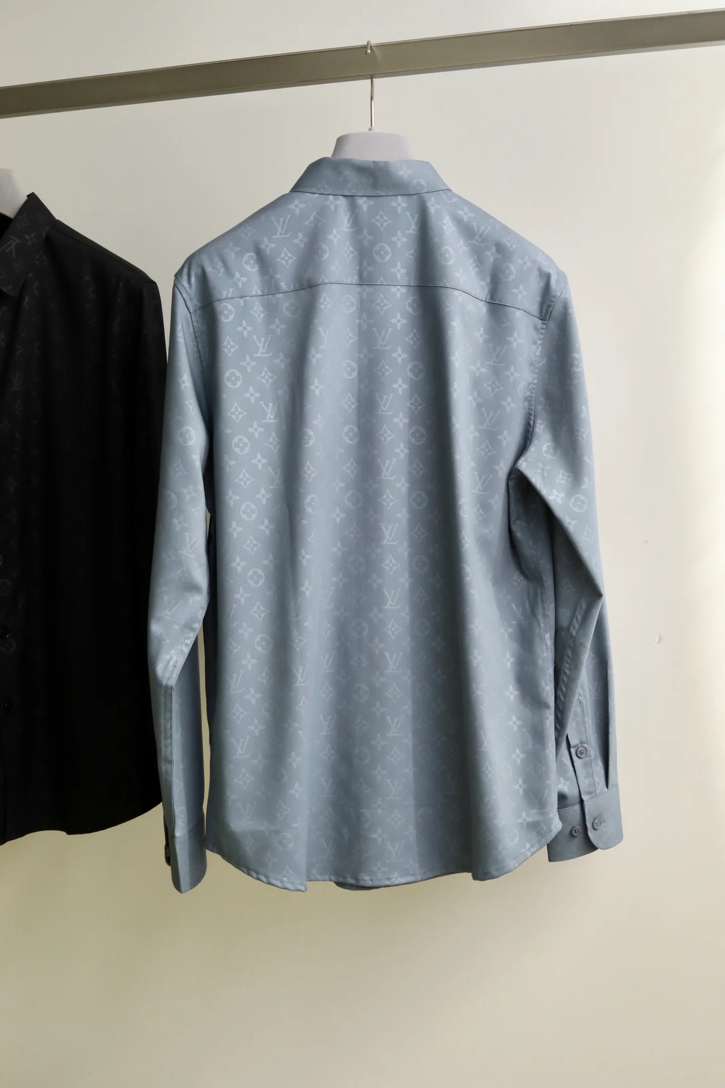 Men's Shirts LOUIS VUITTON 18509970