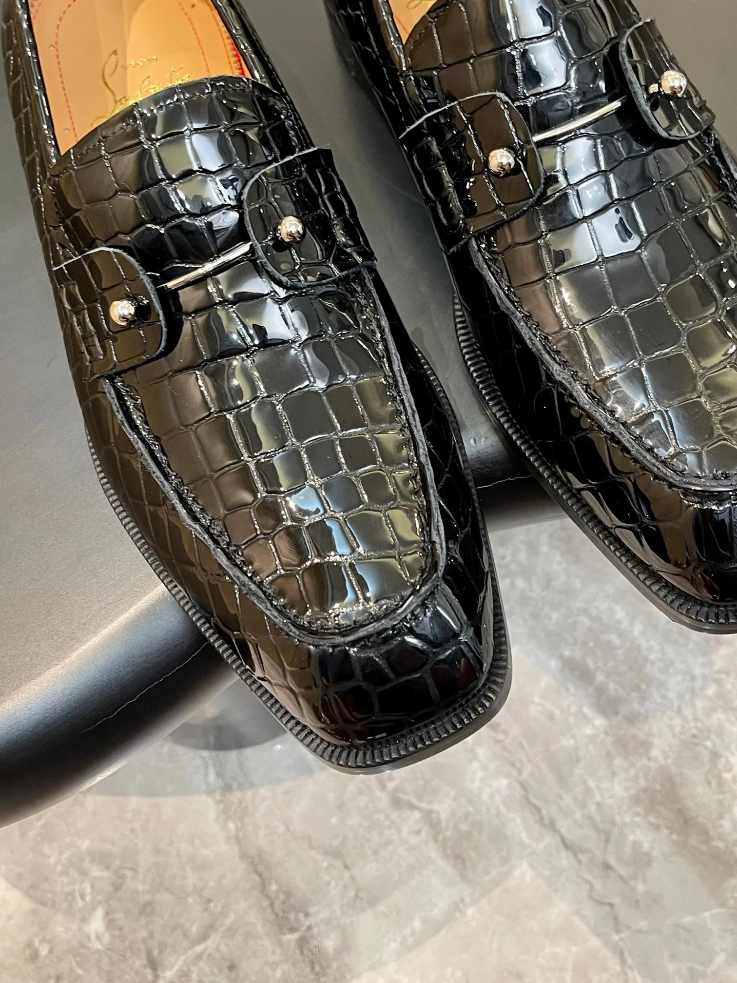 Men's Loafers And Dress Shoes CHRISTIAN LOUBOUTIN 18119124