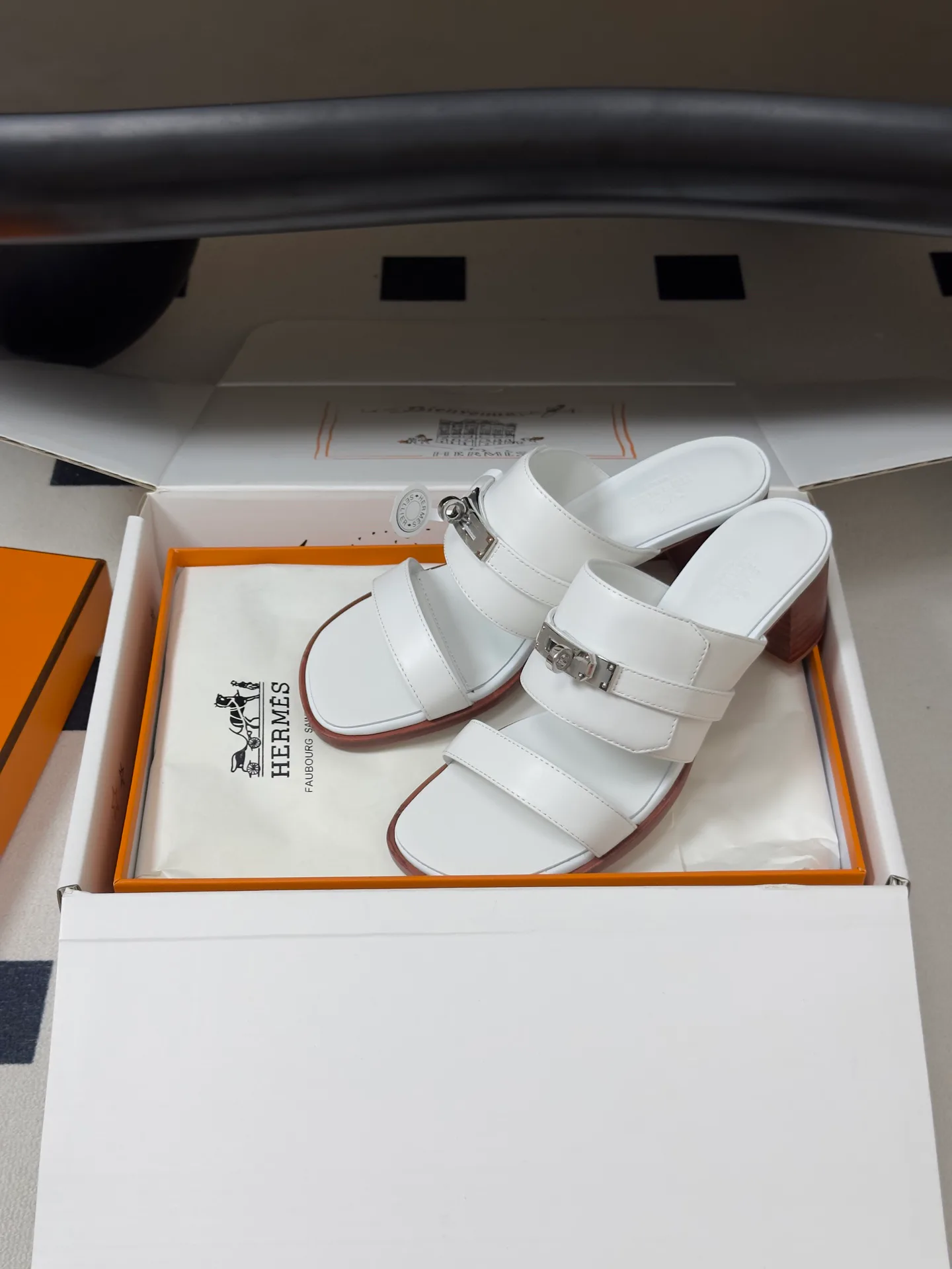 Women's Open-Toe Sandals HERMES 17095162