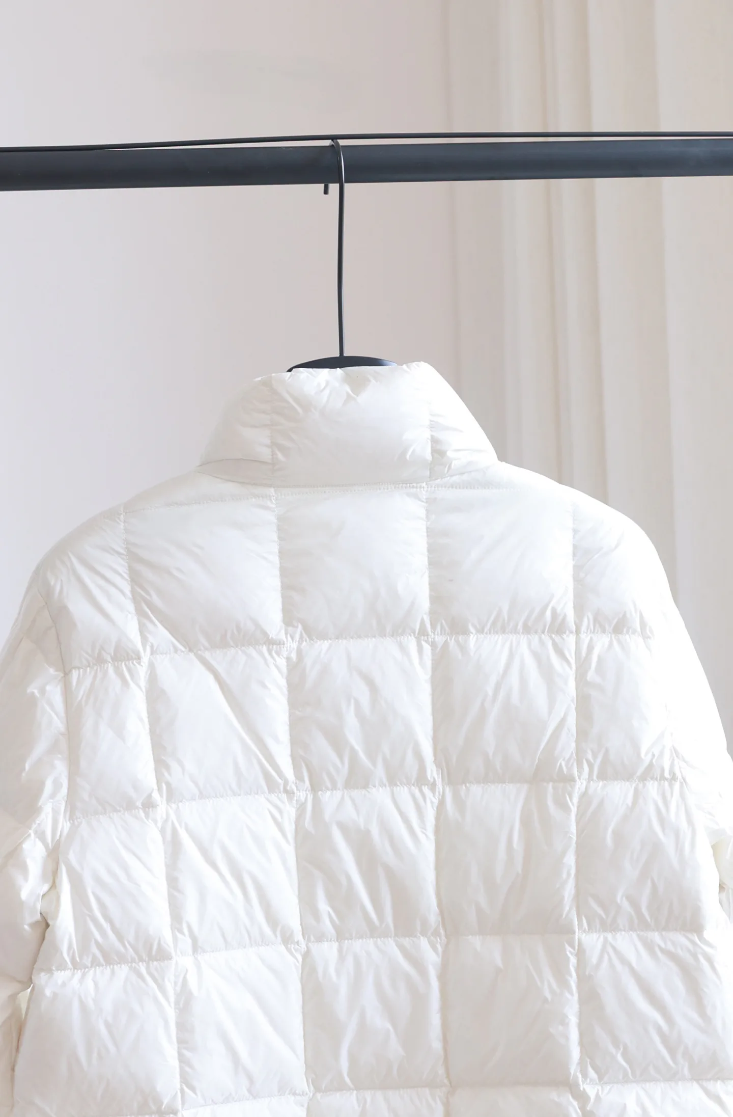 Women's Jackets And Down Jackets MONCLER 18184518