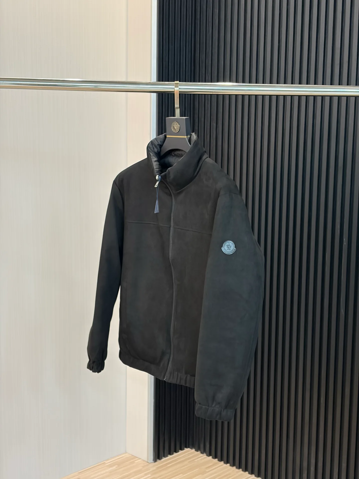 Women's Jackets And Down Jackets MONCLER 18188486