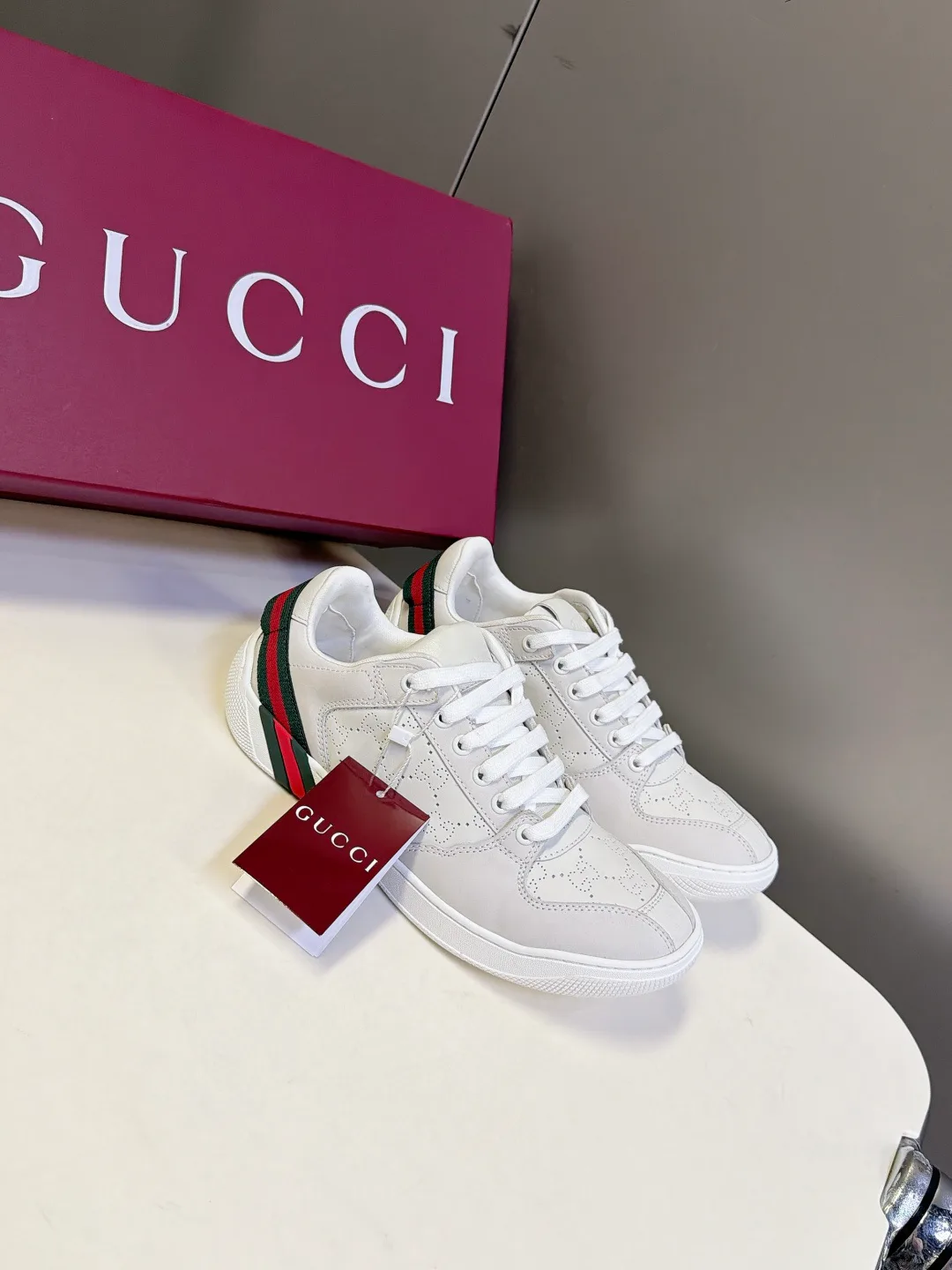 Women's Sneakers GUCCI 18005183