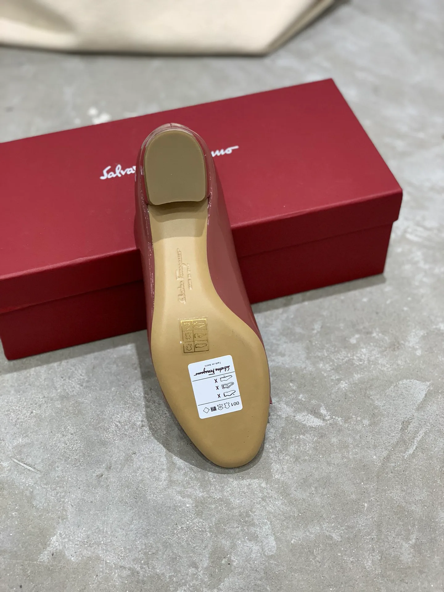 Women's Ballet Flats SALVATORE FERRAGAMO 18340685