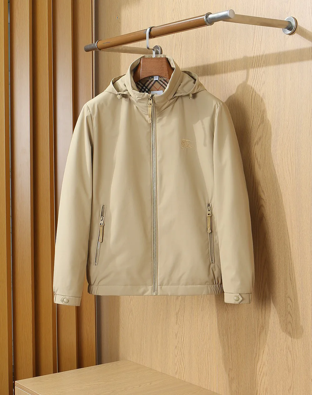 Men's Jackets And Down Jackets BURBERRY 18157269