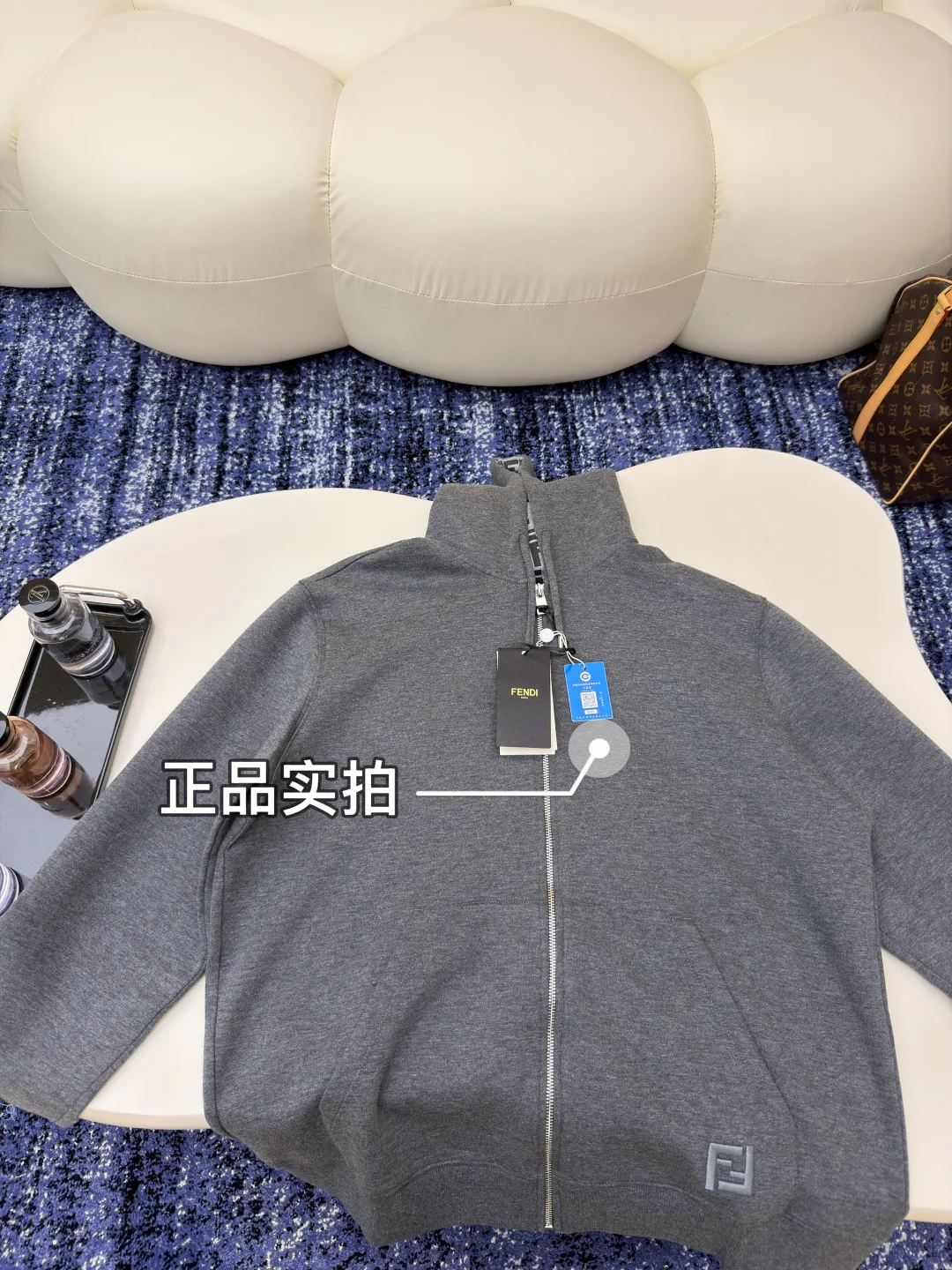 Men's Sweatshirts And Hoodies FENDI 17813143