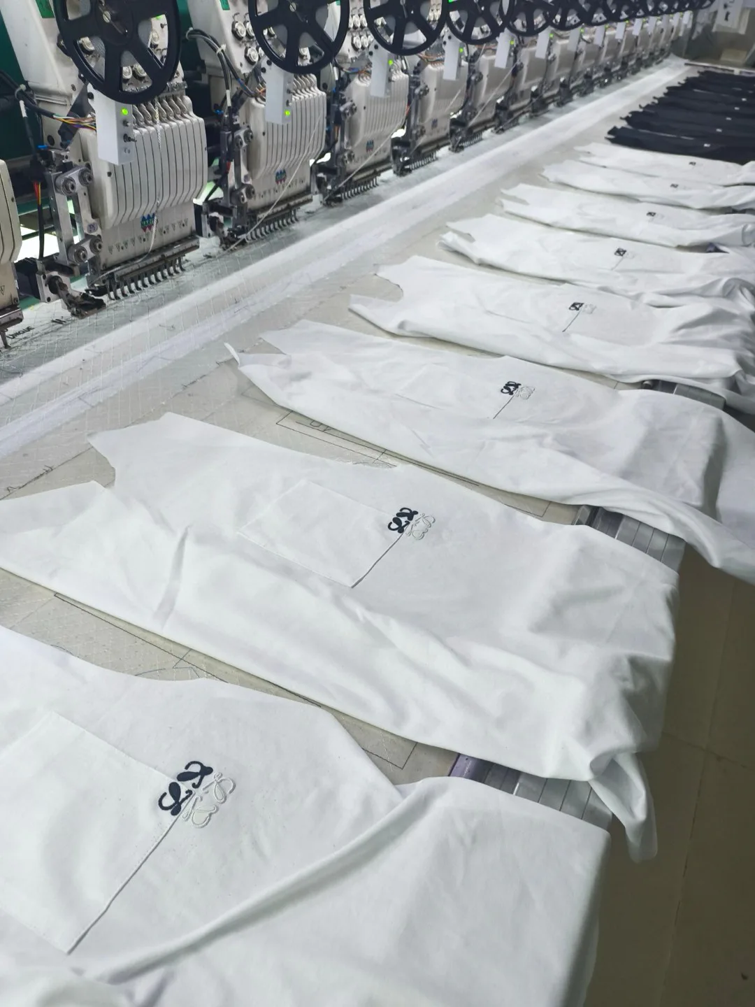Men's T-Shirts LOEWE 17813138