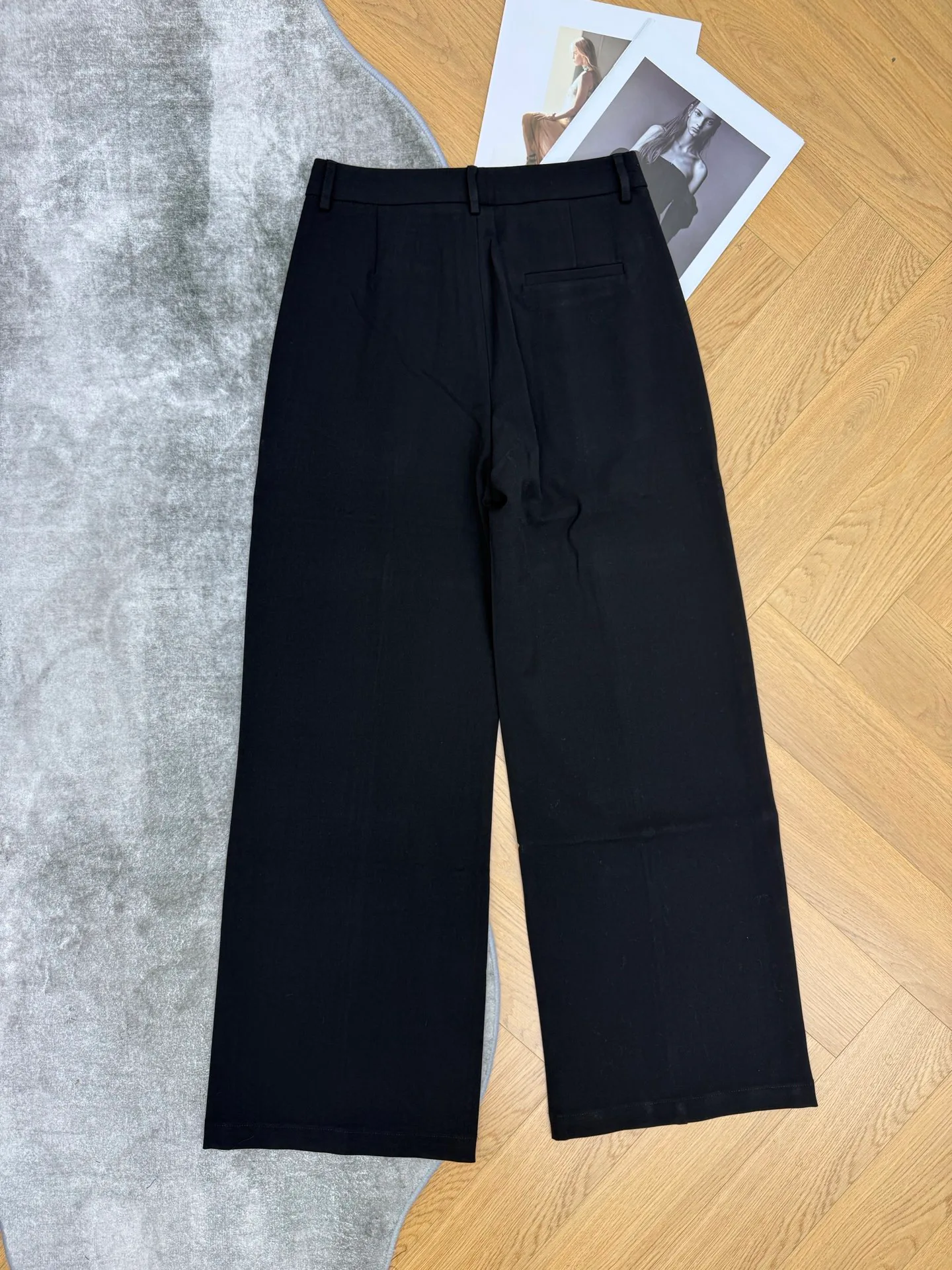 Women's Trousers CHANEL 18348252