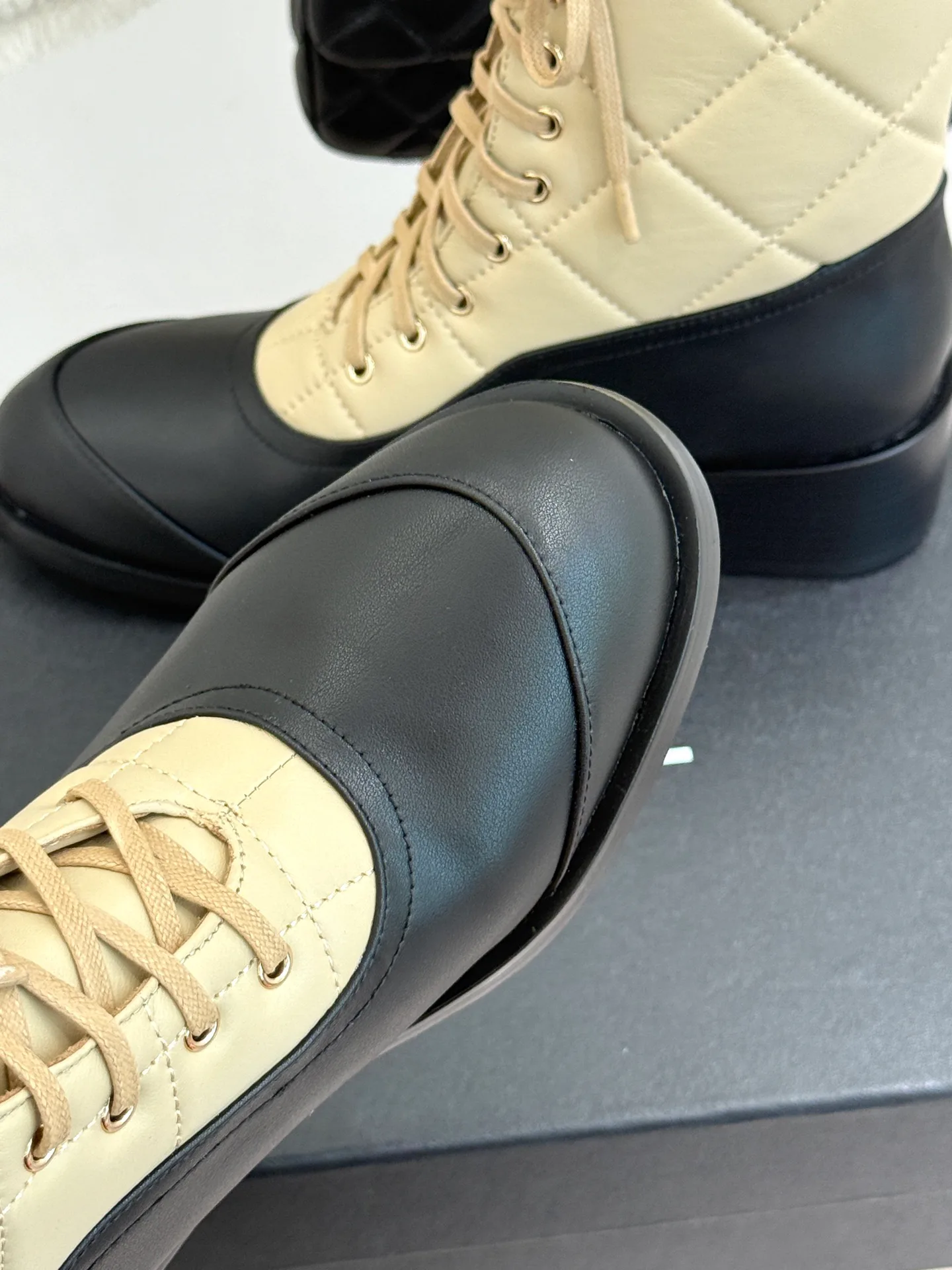 Women's Ankle Boots CHANEL 17831306