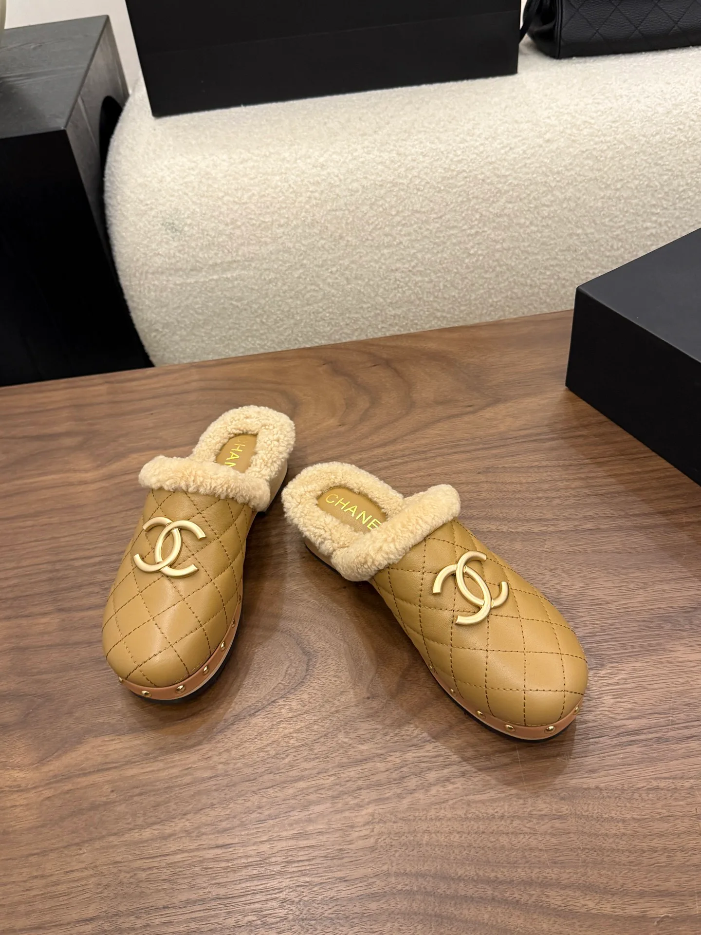 Women's Mules And Clogs CHANEL 18223746