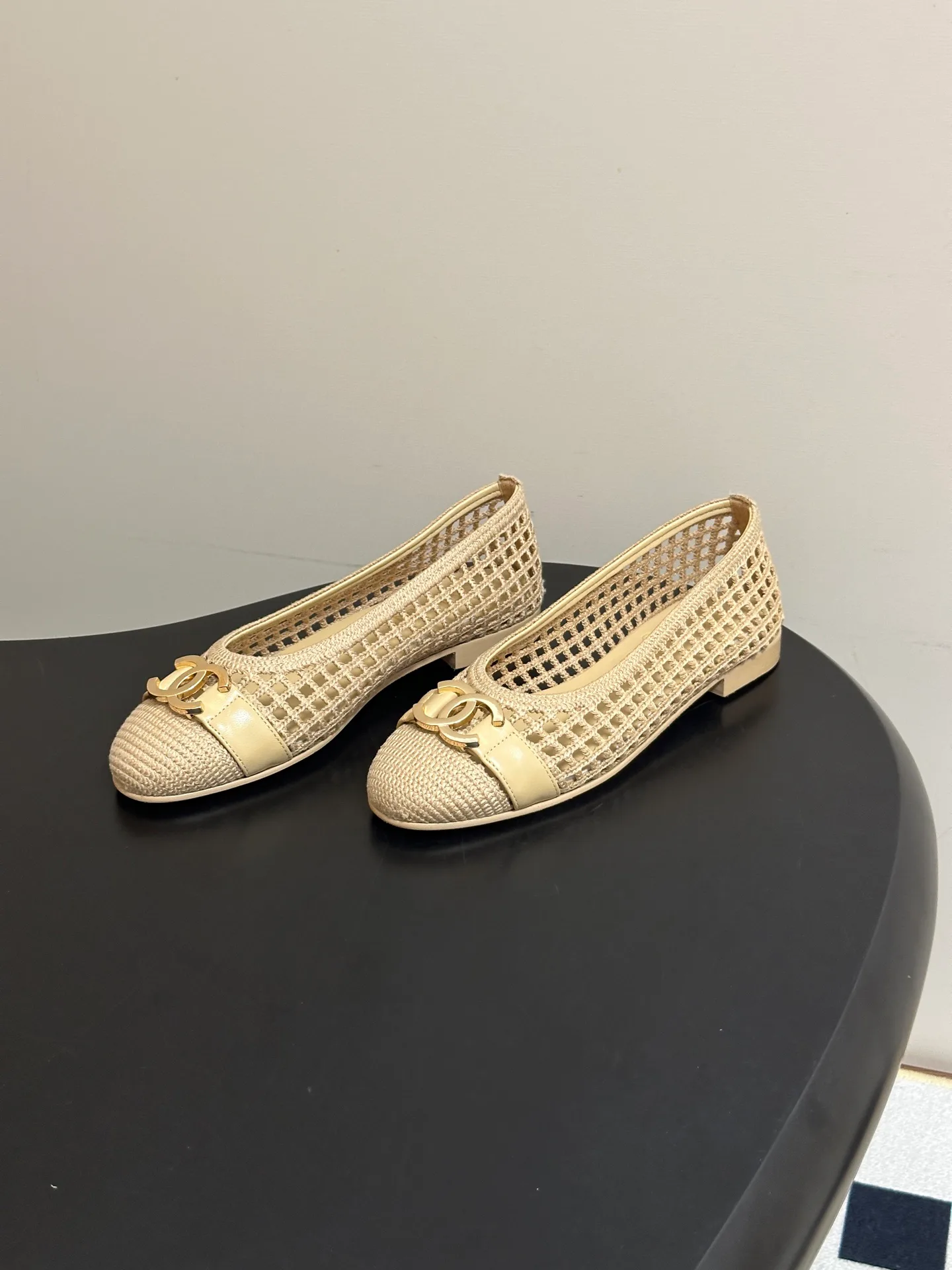 Women's Ballet Flats CHANEL 17403438