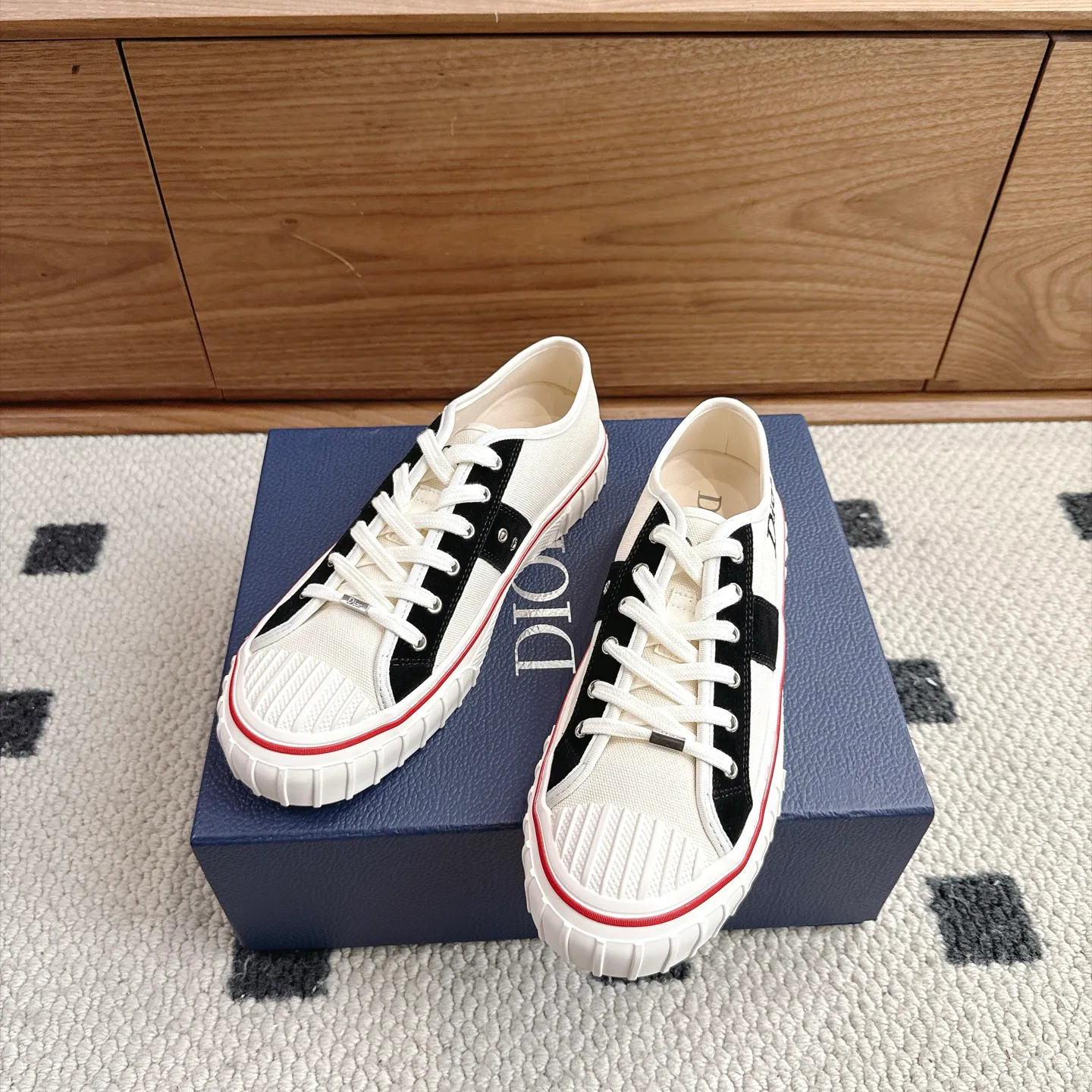 Women's Sneakers CHRISTIAN DIOR 18025796