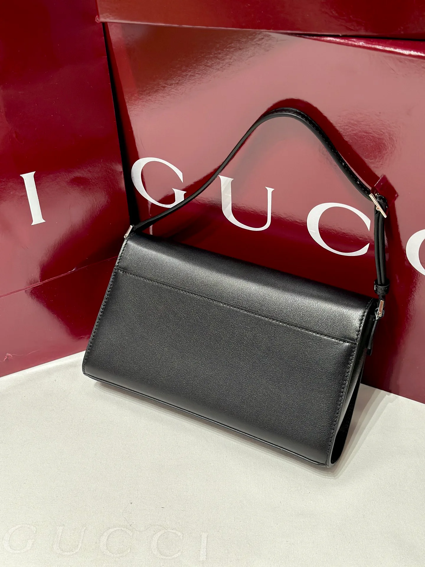 Классические Сумки Женские Gucci 18664207